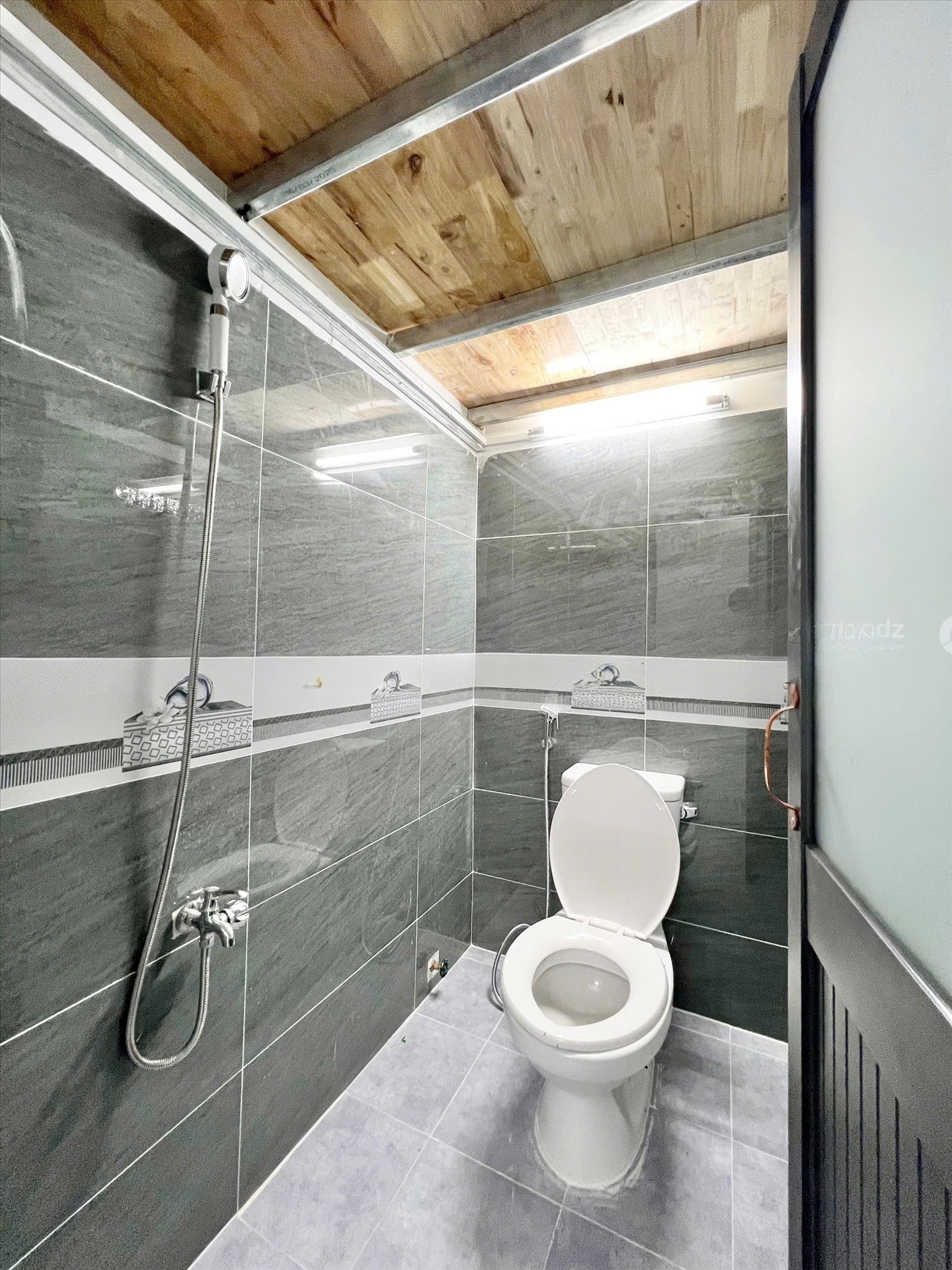 Phòng trọ Duplex 25m2 tại TH Home Phan Văn Trị - Gò Vấp - Phòng tắm
