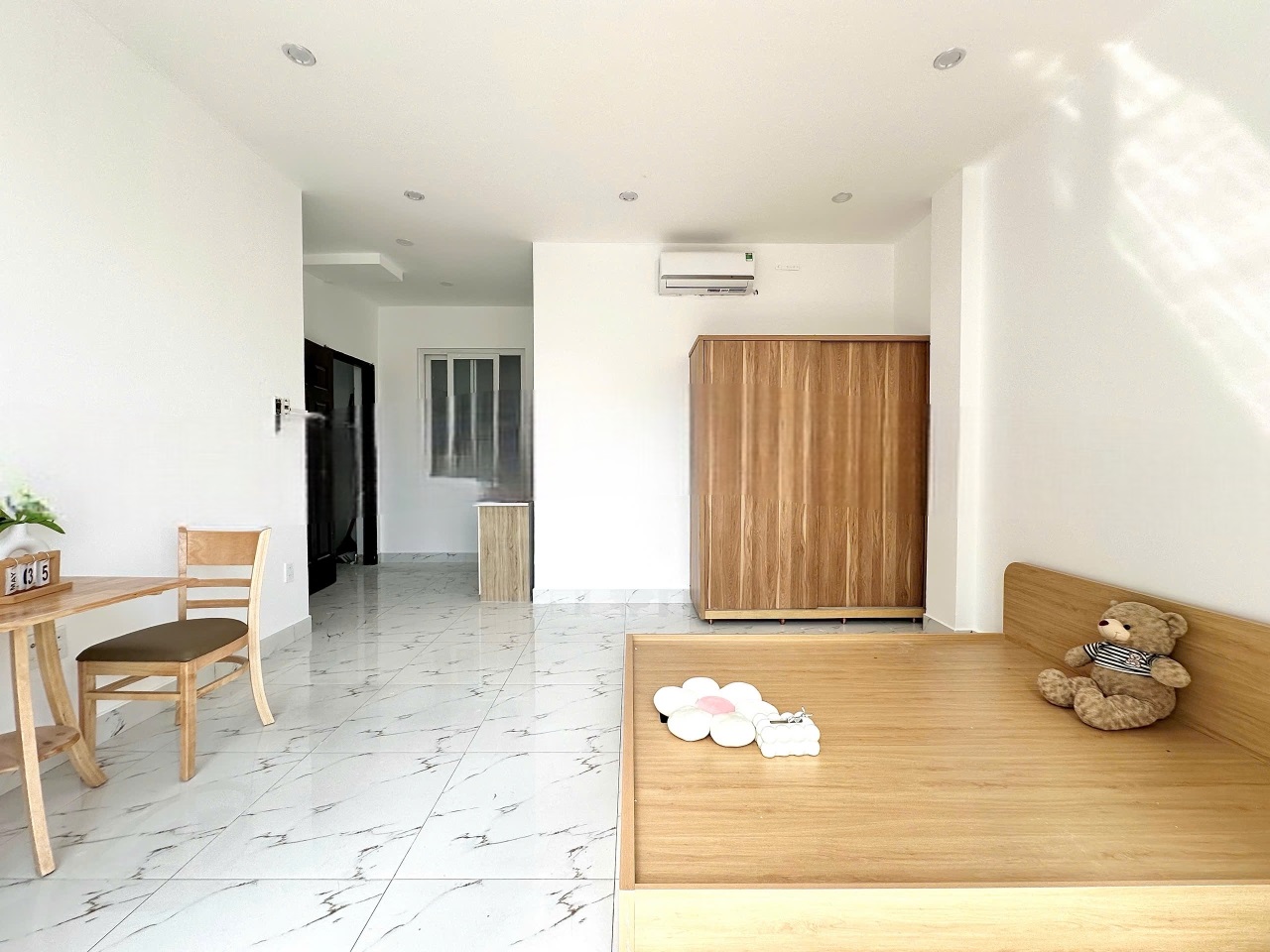 Phòng trọ NN Home Phạm Văn Hai - Tân Bình - Phòng (*)