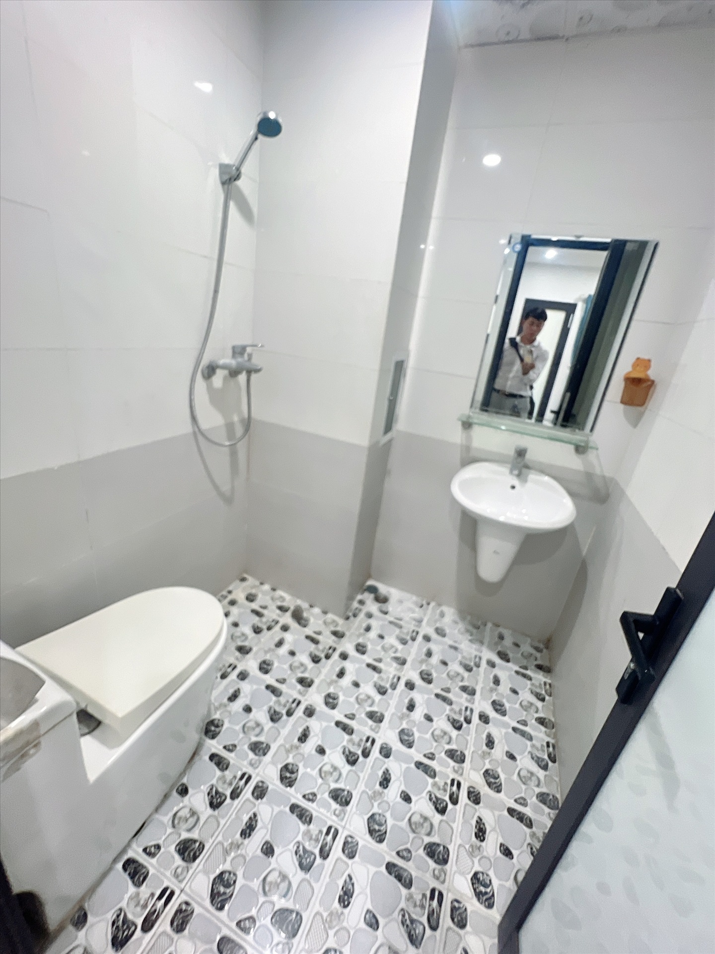 Phòng trọ Studio 30m2 tại AT Home Giảng Võ - Ba Đình - Phòng tắm