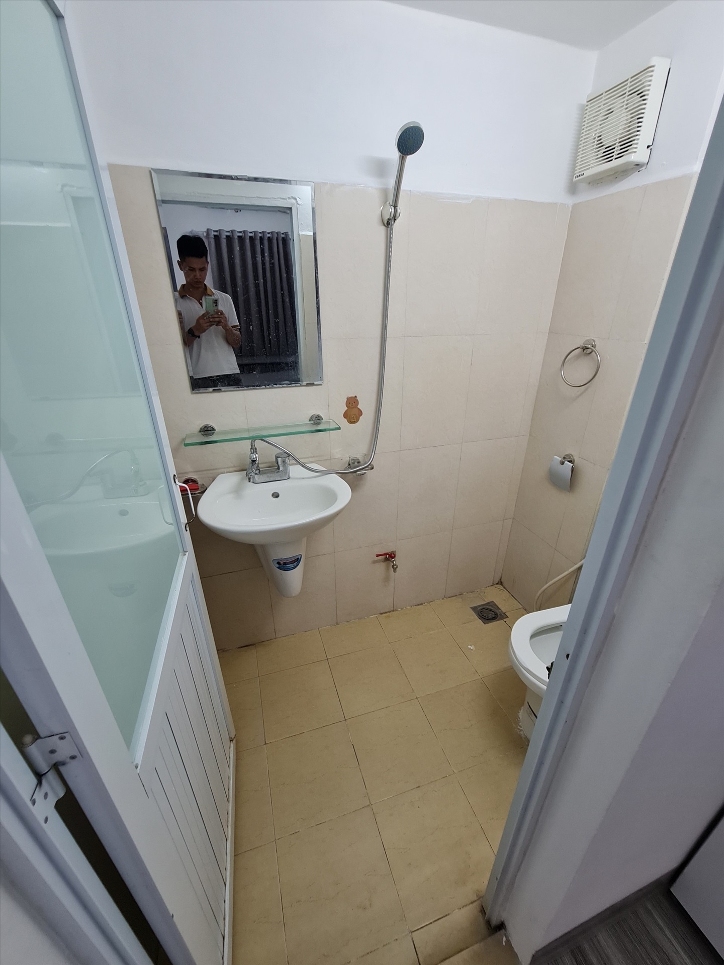 Phòng trọ Studio 25m2 tại AT Home Trường Chinh - Đống Đa - Phòng tắm