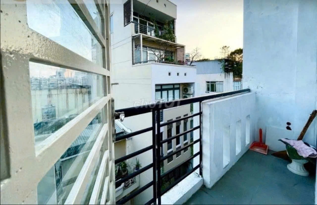 Phòng trọ Studio 35m2 tại CT House Trần Quang Diệu - Quận 3 - Ban công
