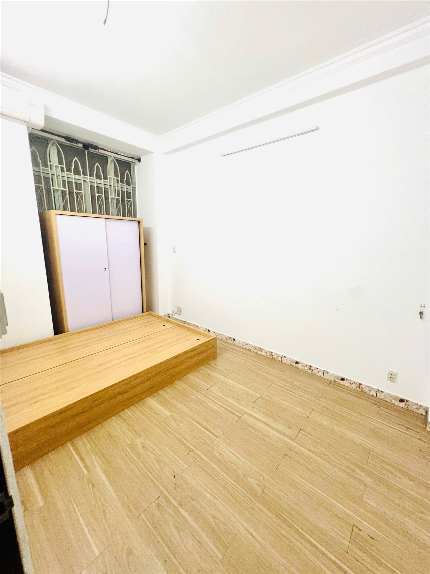 Phòng trọ AQ House Lý Thái Tổ - Quận 10 - Phòng (*)