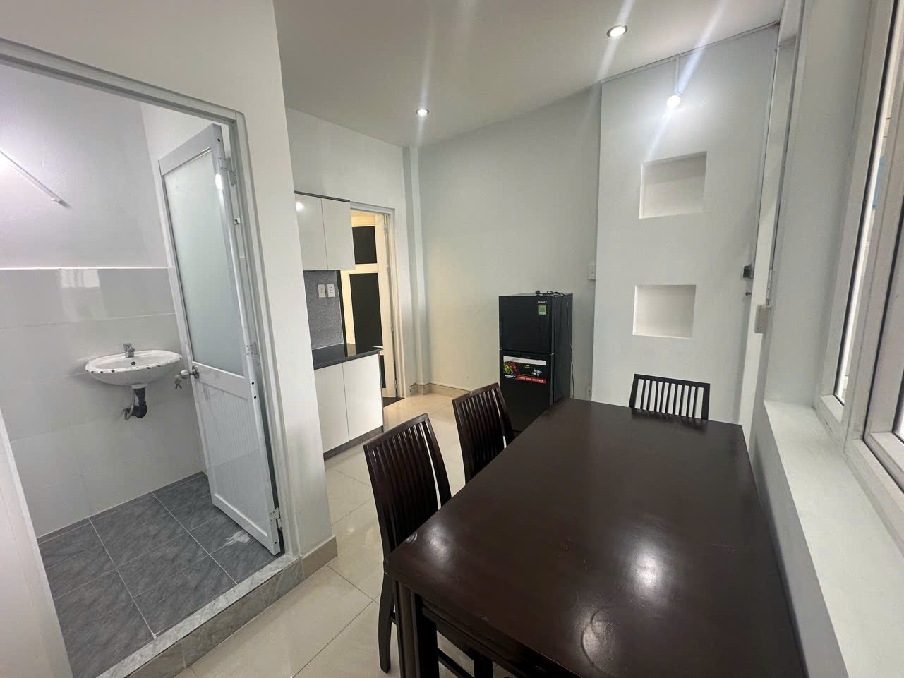 Phòng trọ Rentbuthome Vũ Ngọc Phan - Bình Thạnh - Phòng (*)