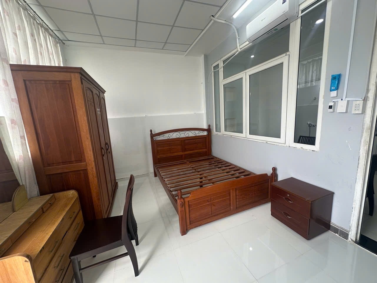 Phòng trọ Rentbuthome Vũ Ngọc Phan - Bình Thạnh - Phòng (*)