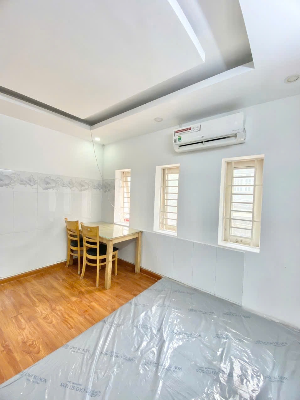 Phòng trọ Amcity Apartment Nguyễn Chánh Sắt - Tân Bình - Phòng (*)