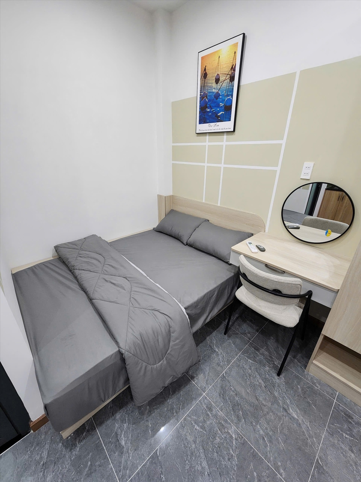 Phòng trọ TT House Lê Thánh Tôn - Quận 1 - Phòng (*)