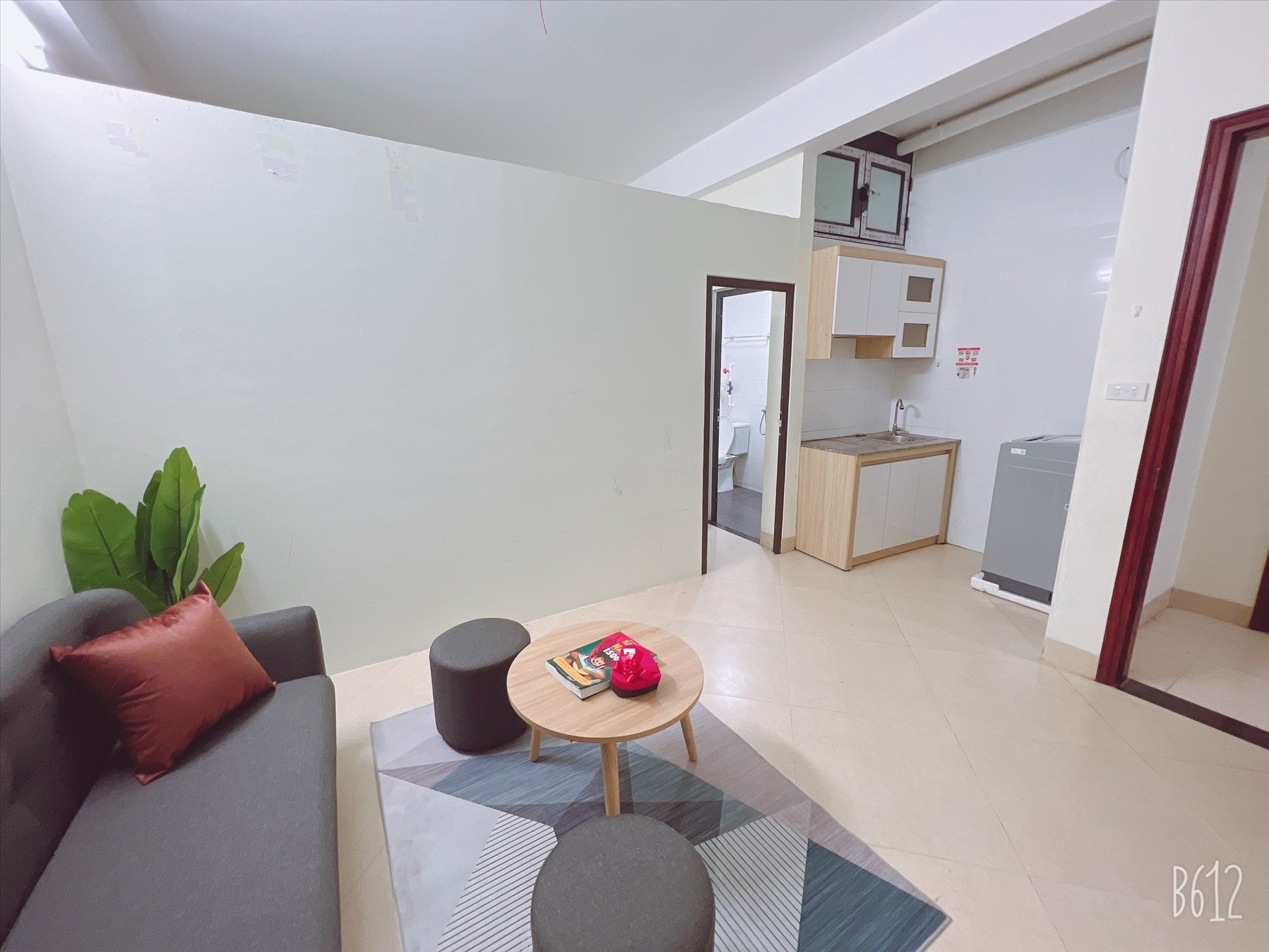 Phòng trọ 1 Phòng ngủ 28m2 tại QHOME Trần Duy Hưng - Cầu Giấy - Phòng khách