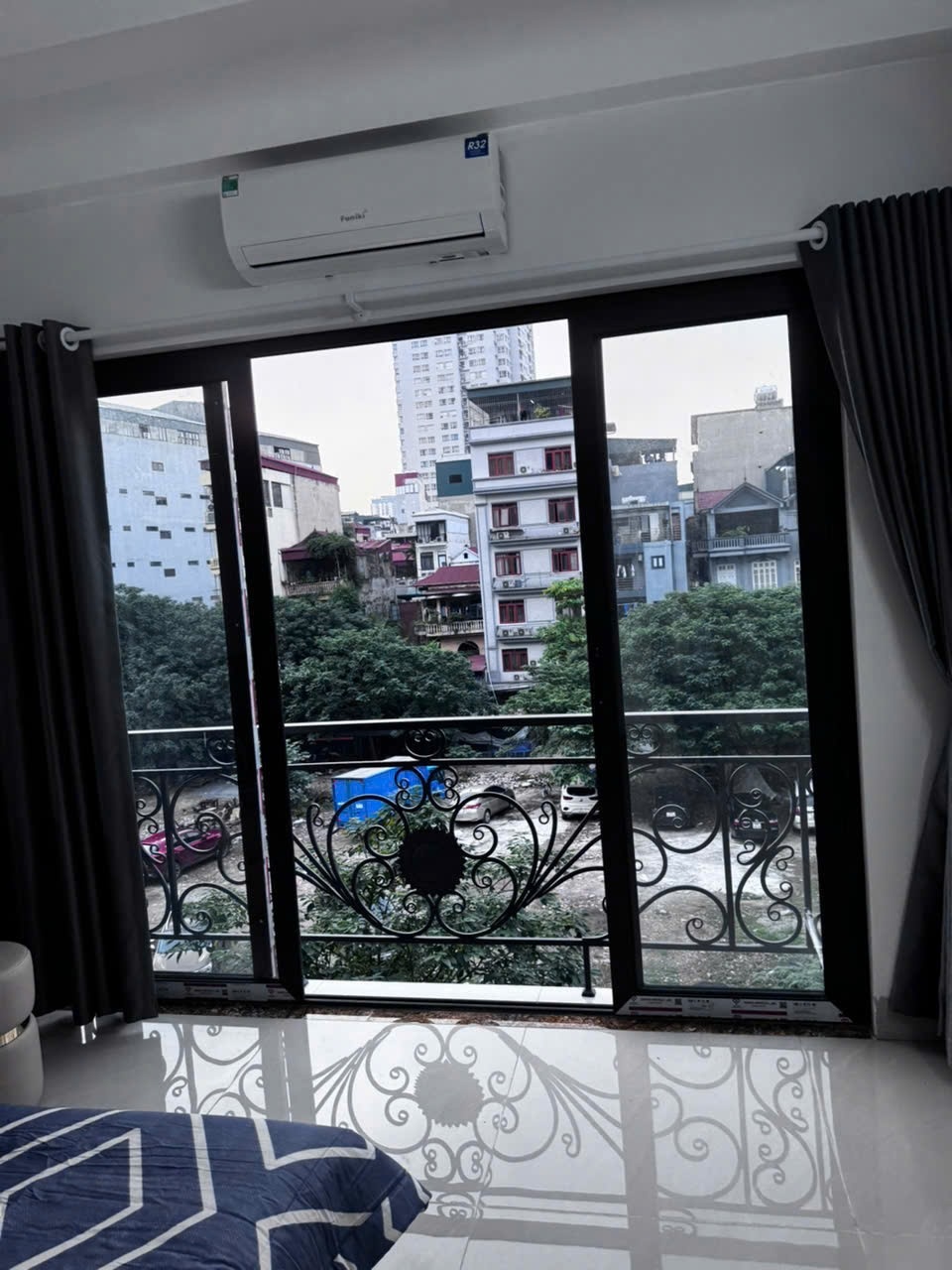 Phòng trọ 1 Phòng ngủ 50m2 tại KC Land Trần Duy Hưng - Cầu Giấy - Ban công