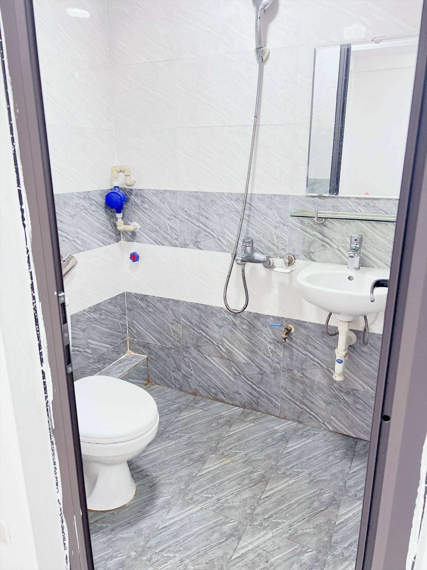 Phòng trọ Studio 25m2 tại Happy Homes 1 Trần Bình - Cầu Giấy - Phòng tắm