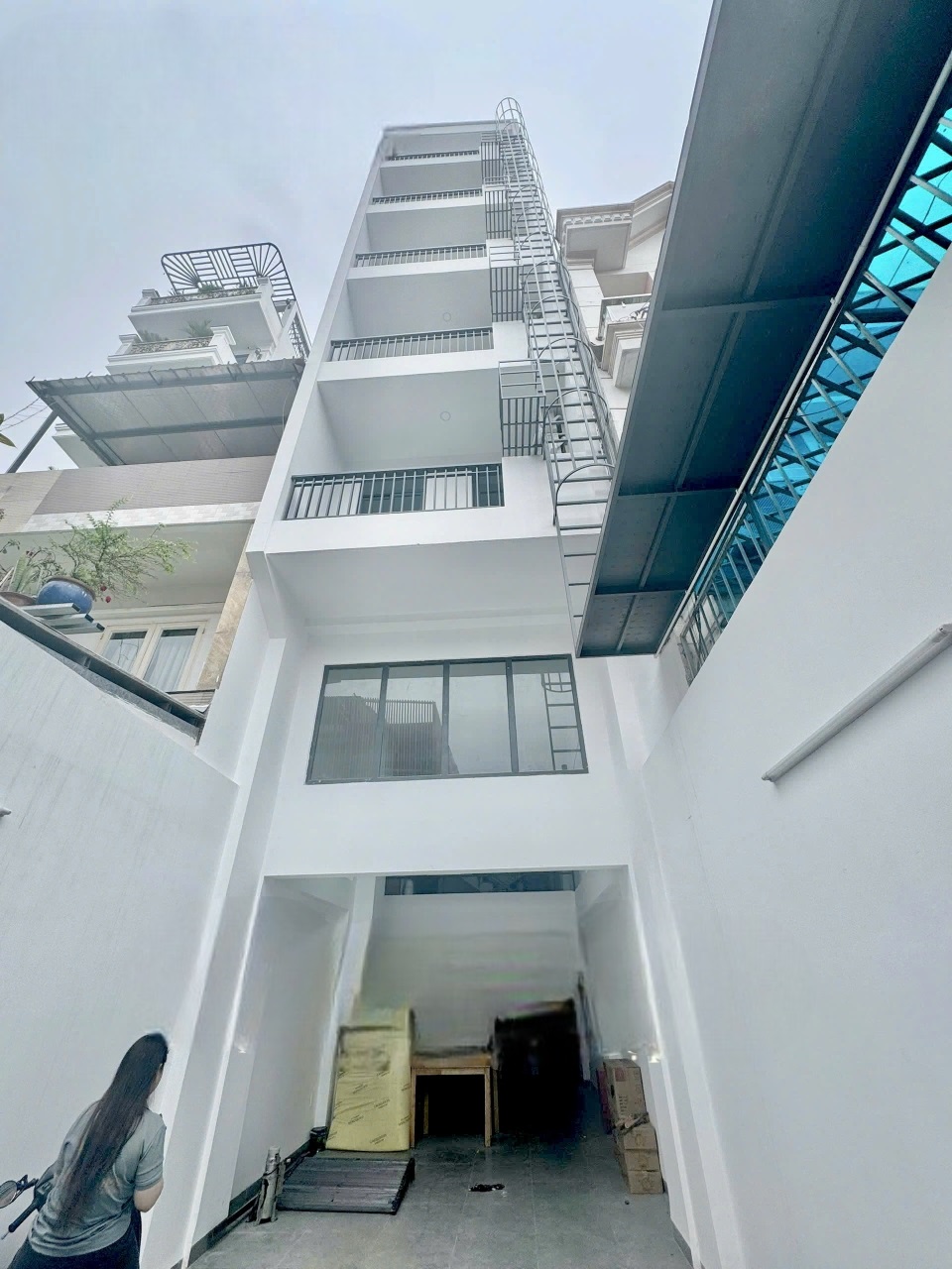 Phòng trọ TP Home Đường số 9 - Gò Vấp - Toàn cảnh tòa nhà (*)