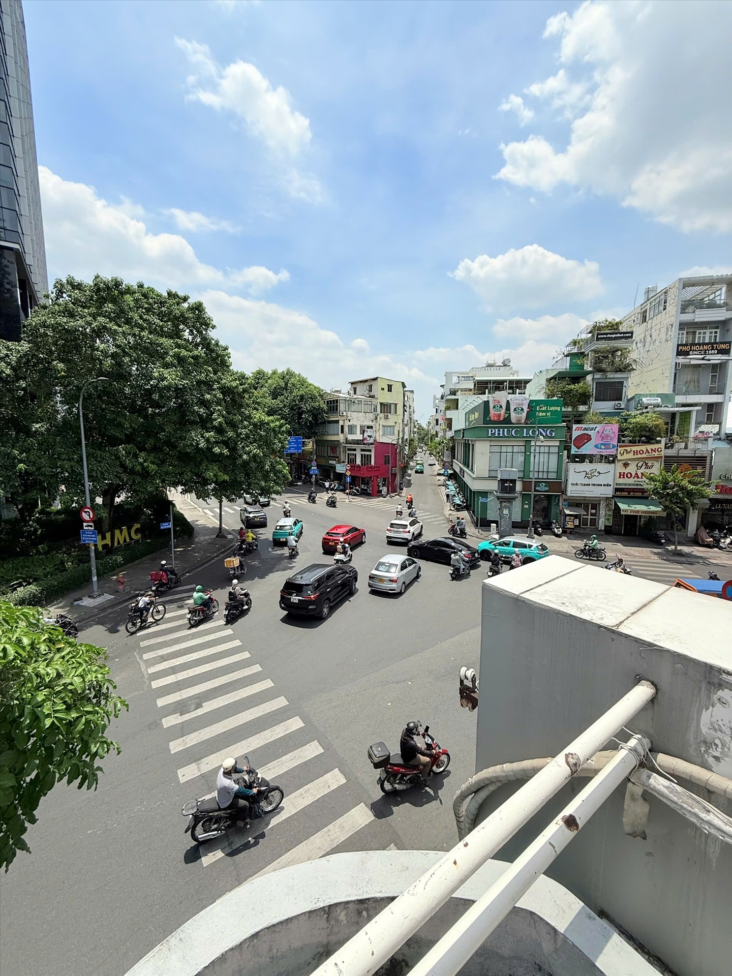 Phòng trọ MTG House Đinh Tiên Hoàng - Quận 1 - Tiện ích lân cận tòa nhà