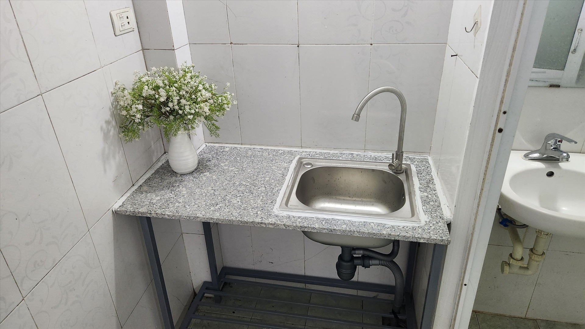 Phòng trọ Studio 27m2 tại Happyhomes 1 Hồ Tùng Mậu - Bắc Từ Liêm - Phòng bếp