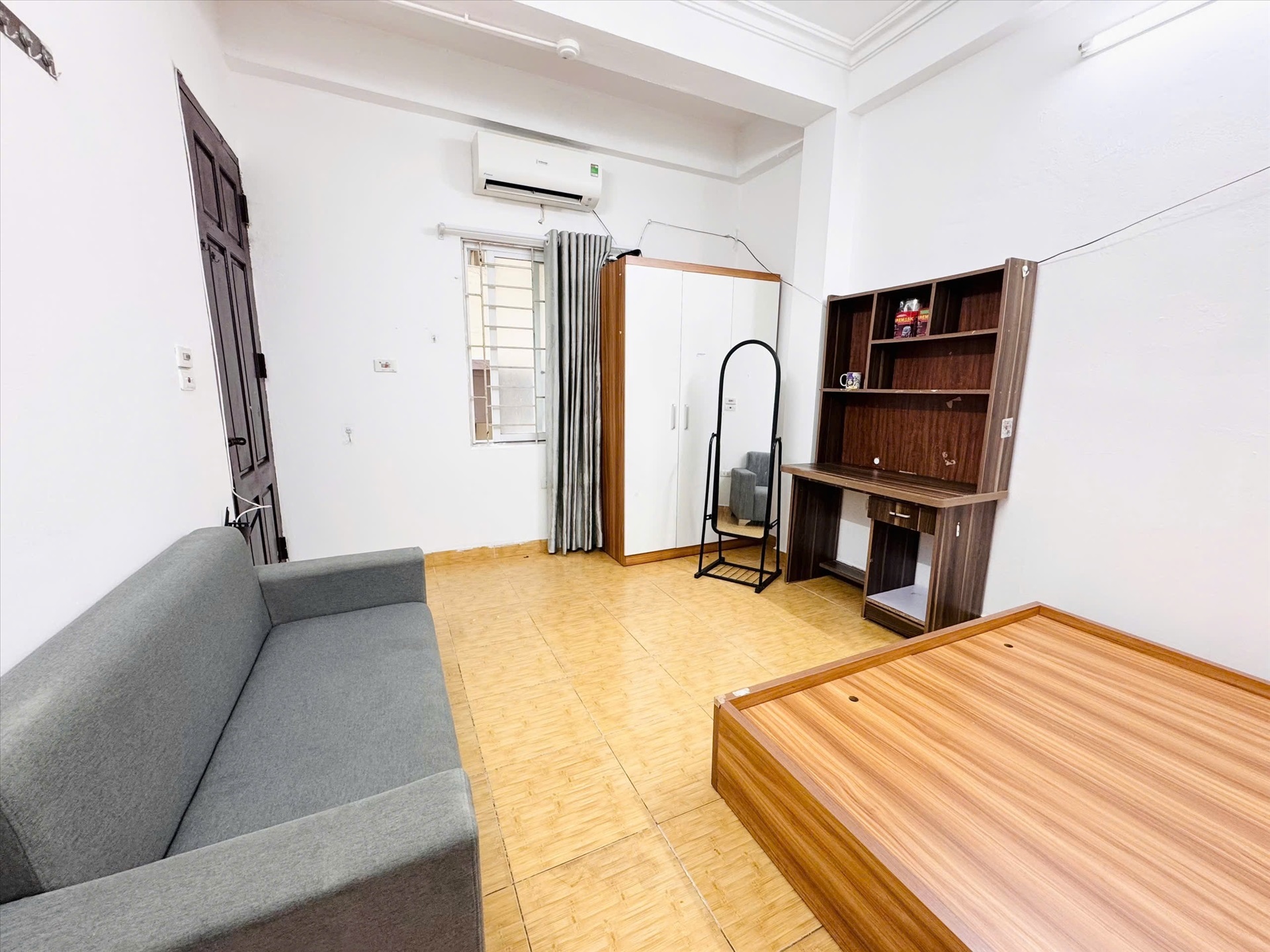 Phòng trọ 4PS Housing 2 Pháo Đài Láng - Đống Đa - Phòng (*)