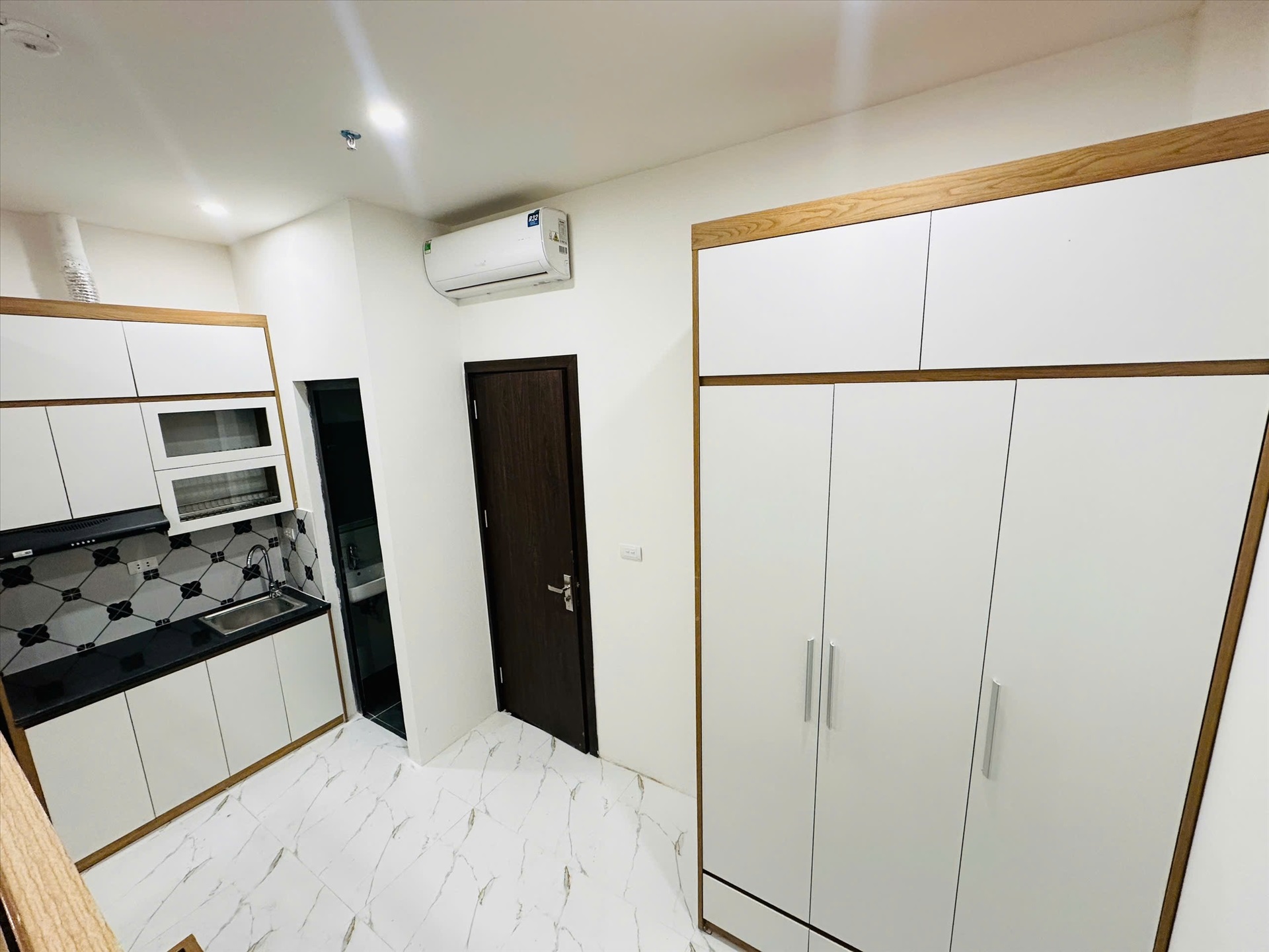 Phòng trọ Studio 25m2 tại 4PS Housing Giáp Bát - Hoàng Mai - Phòng khách