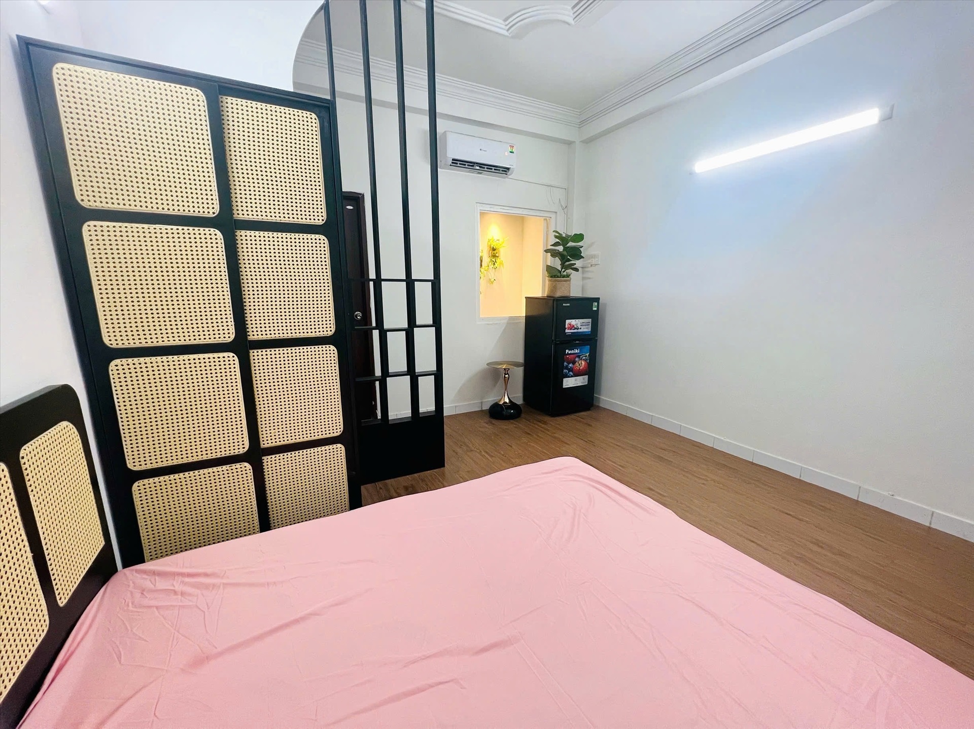Phòng trọ Studio 25m2 tại Happy House Huỳnh Văn Bánh - Phú Nhuận - Phòng khách
