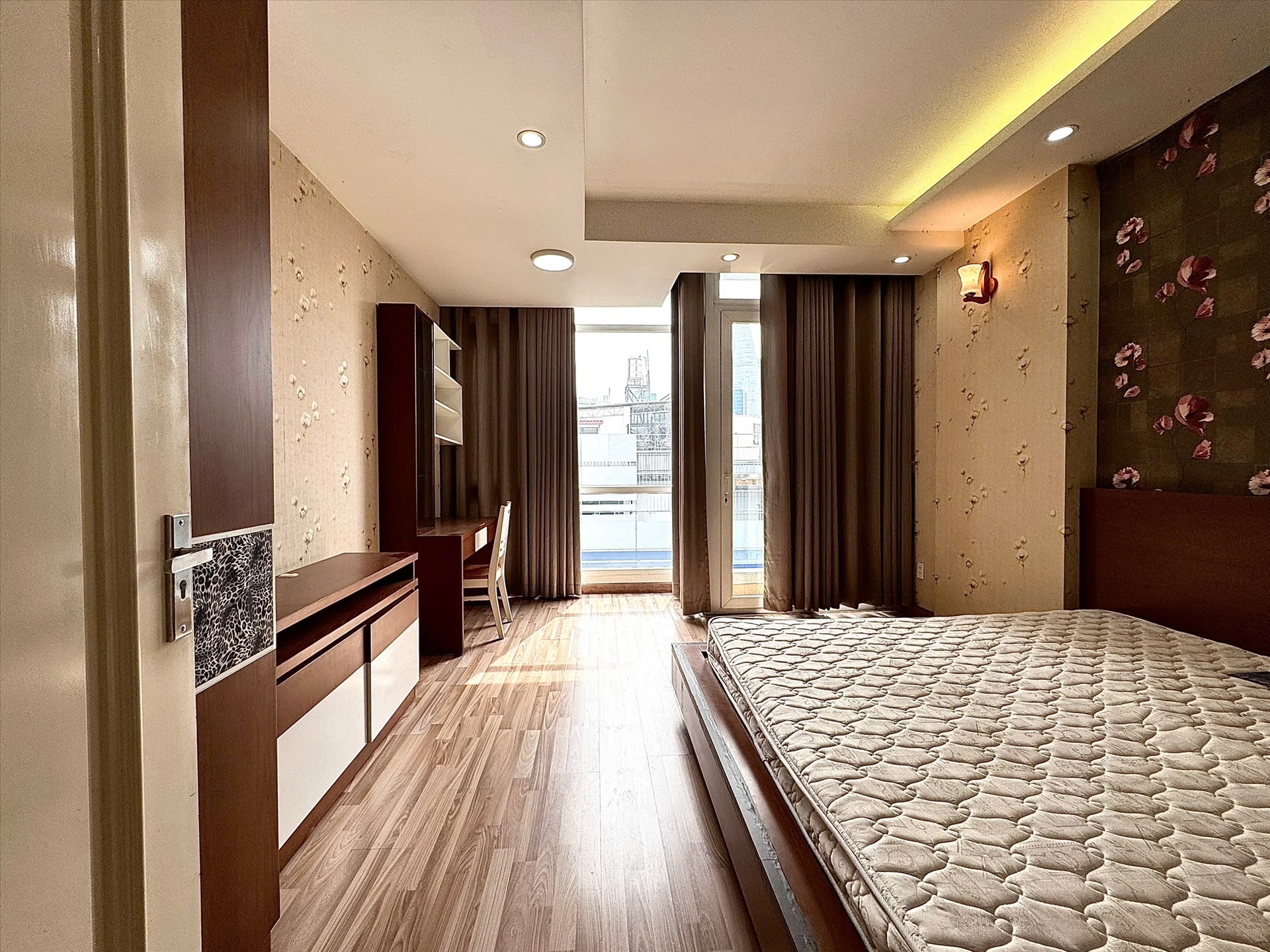 Phòng trọ CH House Ký Con - Quận 1 - Phòng (*)