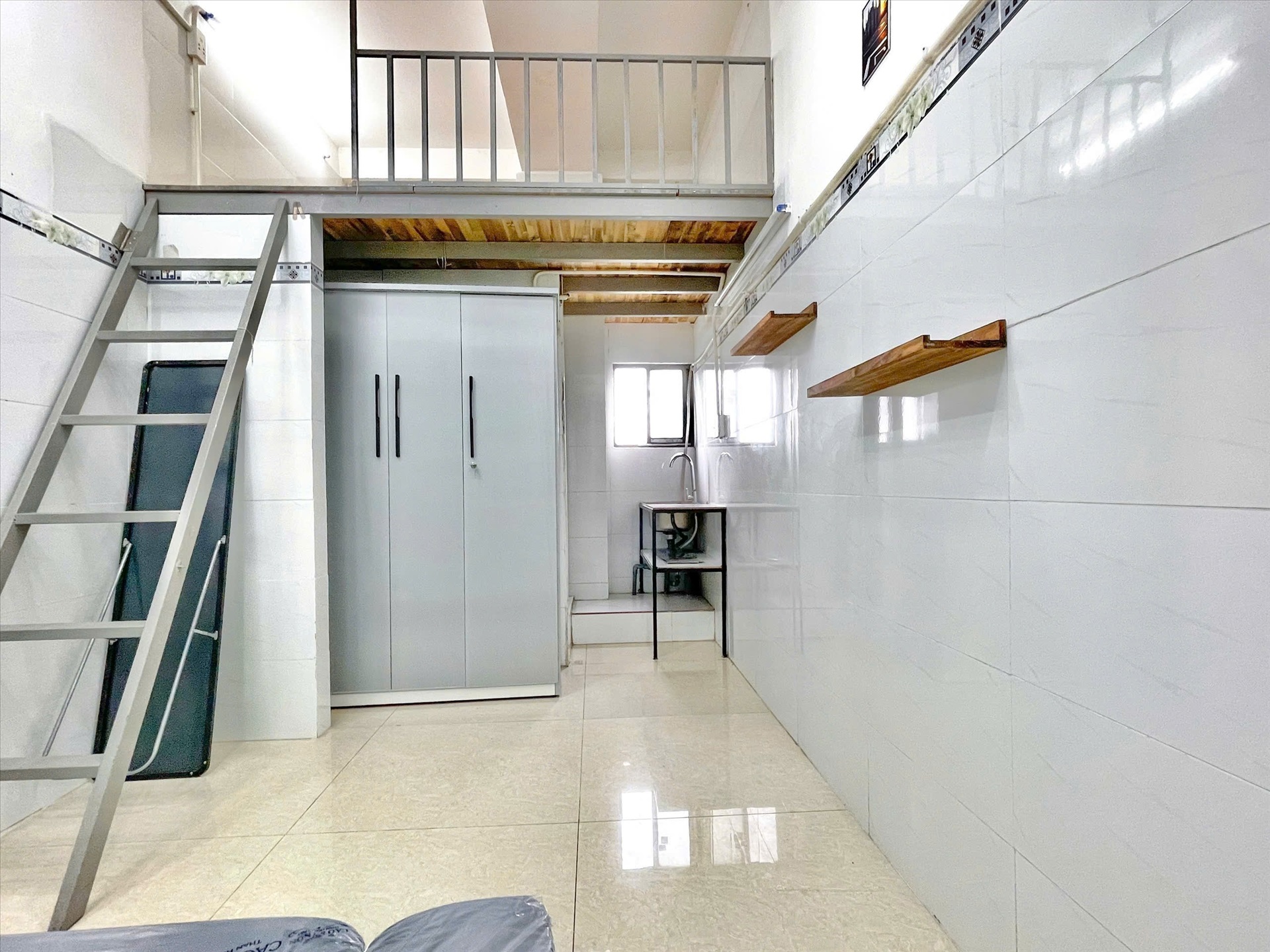 Phòng trọ Duplex 25m2 tại AT House Hà Huy Giáp - Quận 12 - Phòng khách