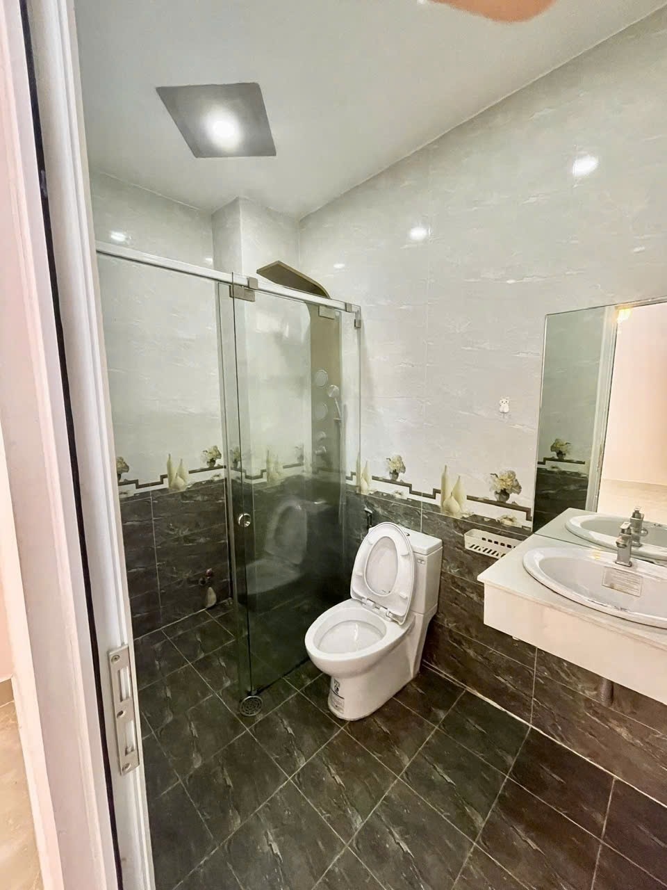 Phòng trọ Studio 25m2 tại VL Home  Phạm Văn Chiêu - Gò Vấp - Phòng tắm