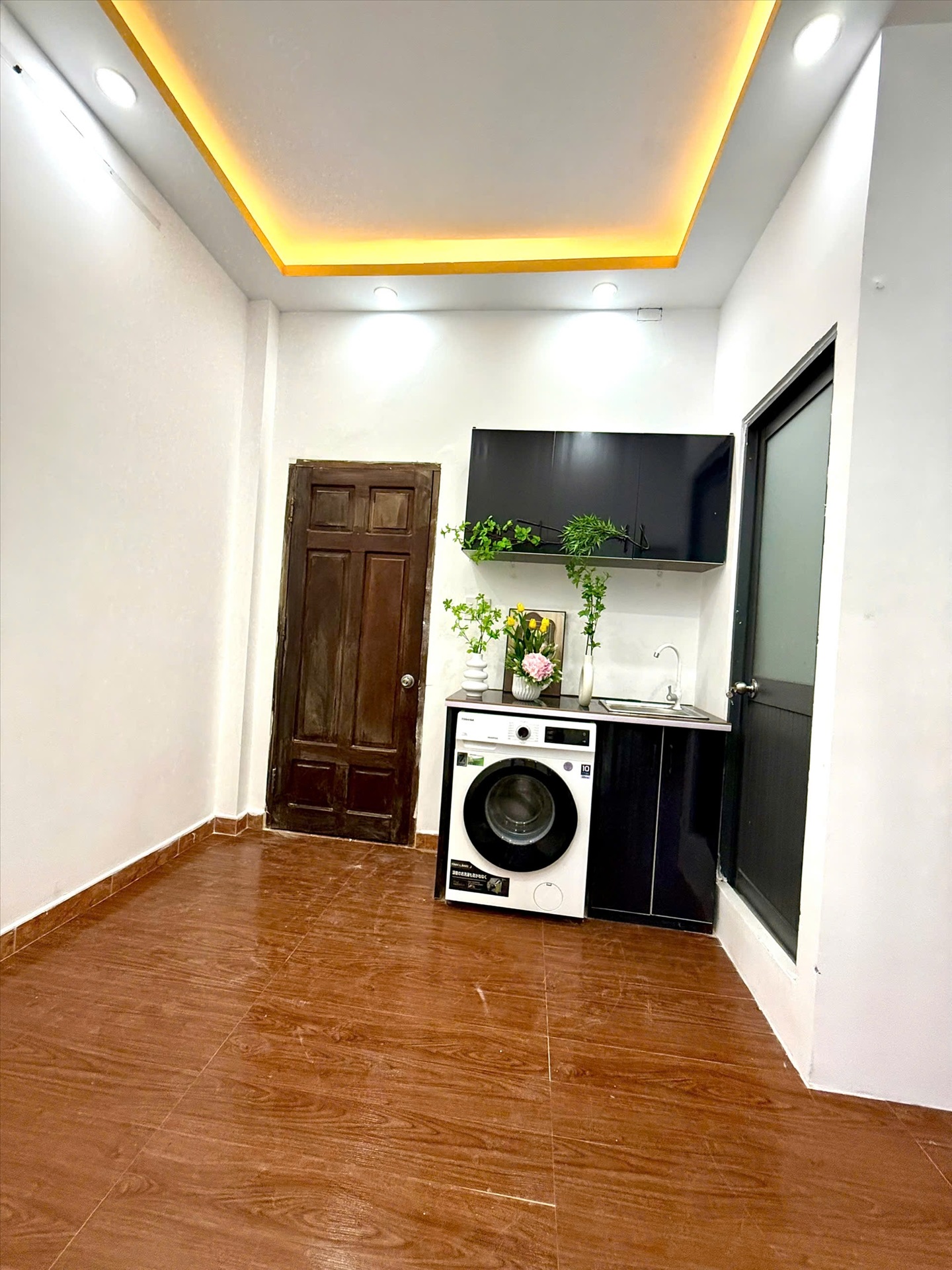 Phòng trọ 2 Phòng ngủ 60m2 tại LA Home Chử Đồng Tử - Tân Bình - Phòng khách