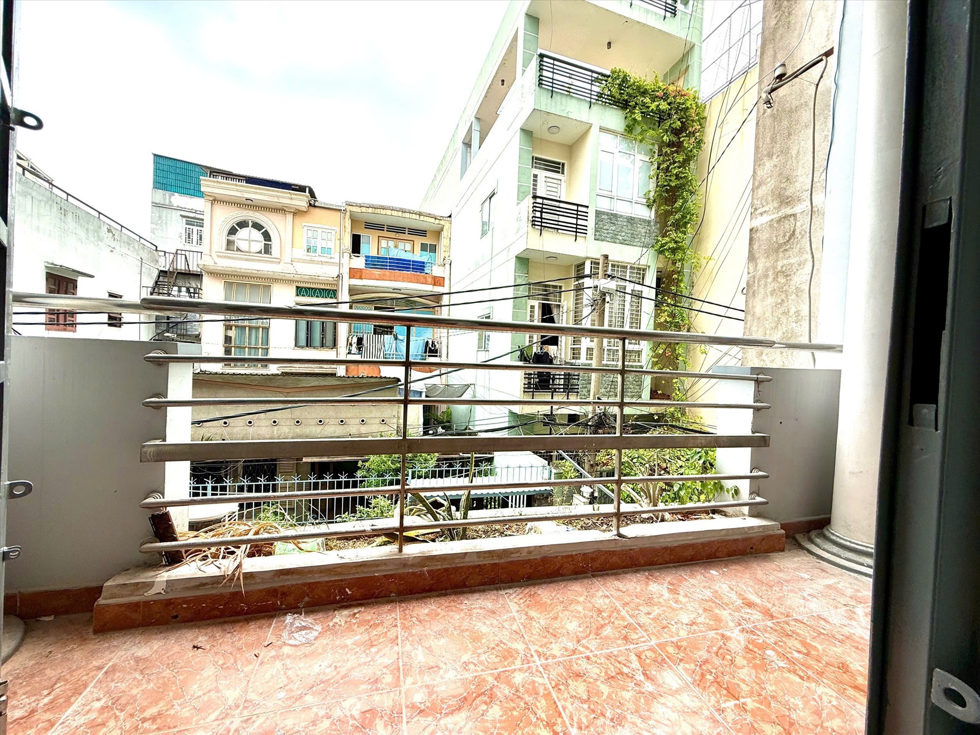 Phòng trọ 2 Phòng ngủ 60m2 tại LA Home Chử Đồng Tử - Tân Bình - Ban công