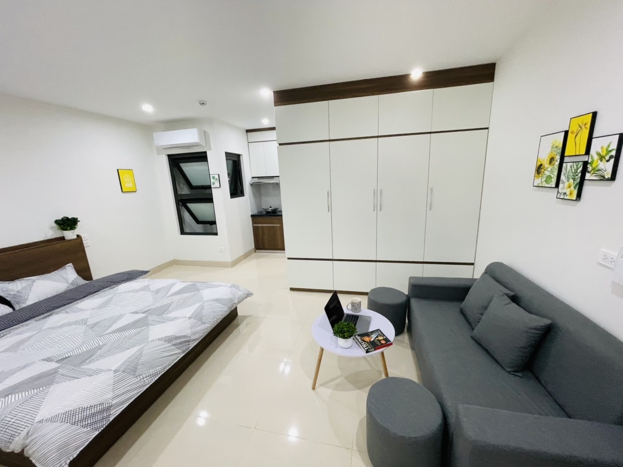 Phòng trọ Airstay Vũ Ngọc Phan - Đống Đa - Phòng (*)