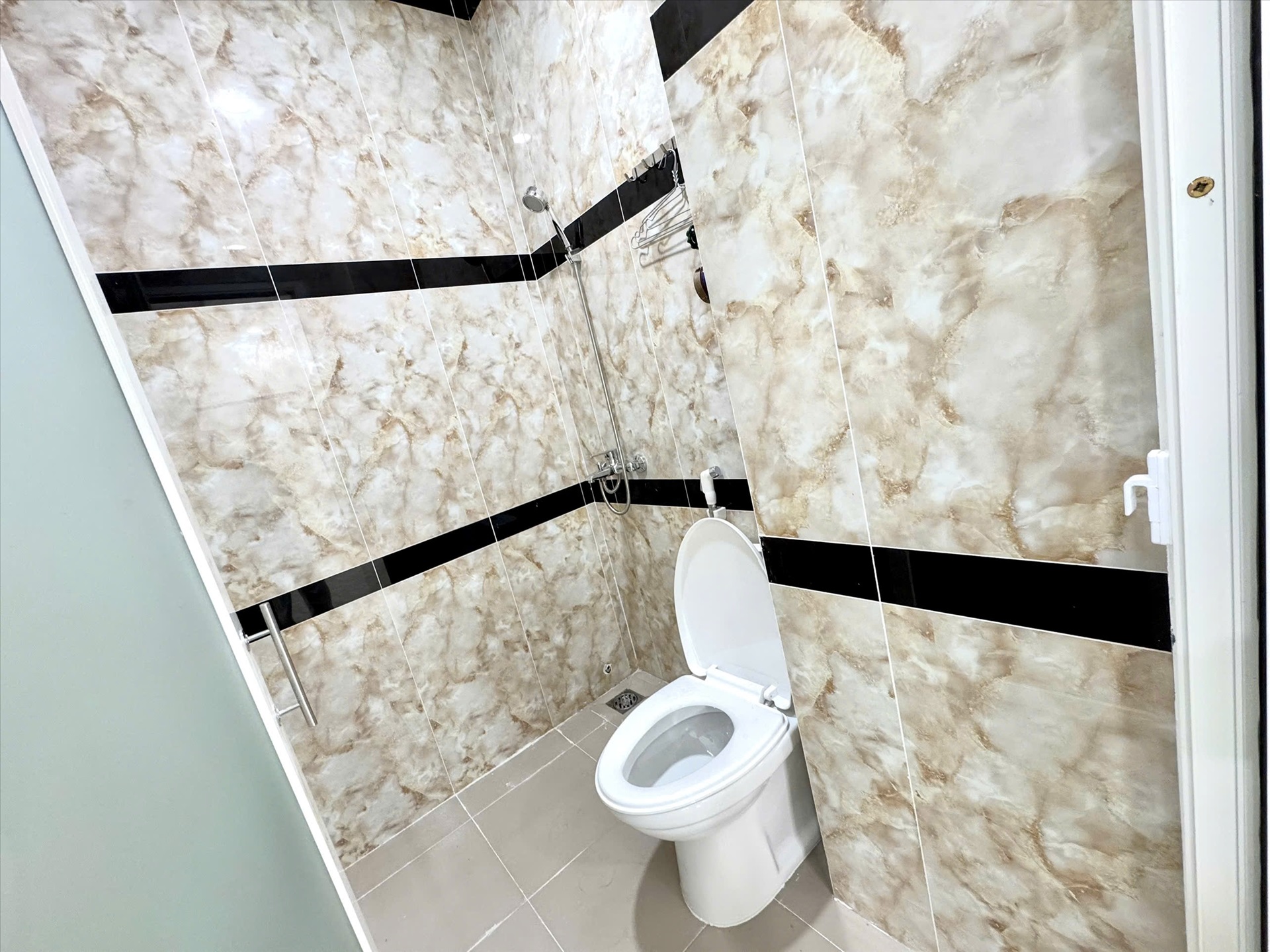 Phòng trọ 1 Phòng ngủ 40m2 tại CT Home Nguyễn Tất Thành - Quận 4 - Phòng tắm