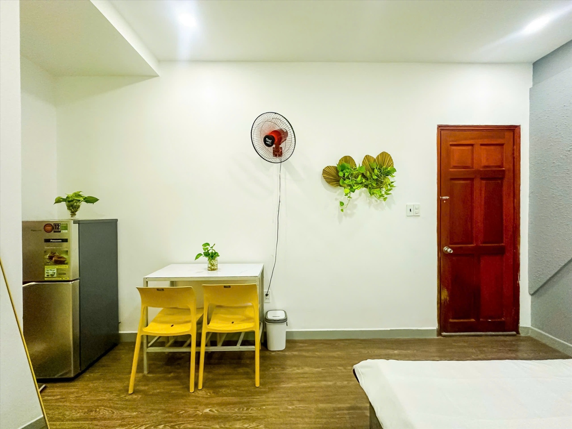 Phòng trọ 1 Phòng ngủ 25m2 tại CT Home Lê Văn Sỹ - Tân Bình - Góc làm việc