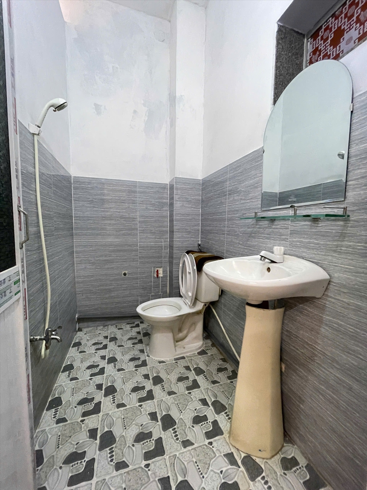 Phòng trọ Studio 30m2 tại TN House Cửu Long - Tân Bình - Phòng tắm