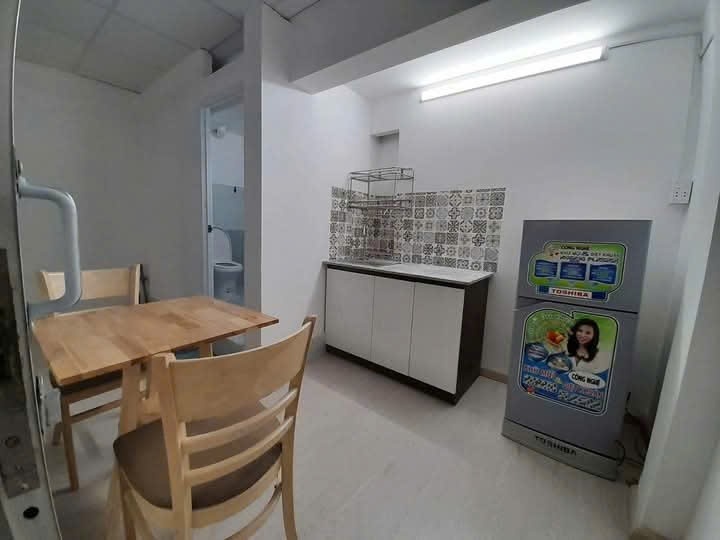 Phòng trọ 1 Phòng ngủ 40m2 tại NL House Trần Văn Quang - Tân Bình - Phòng khách