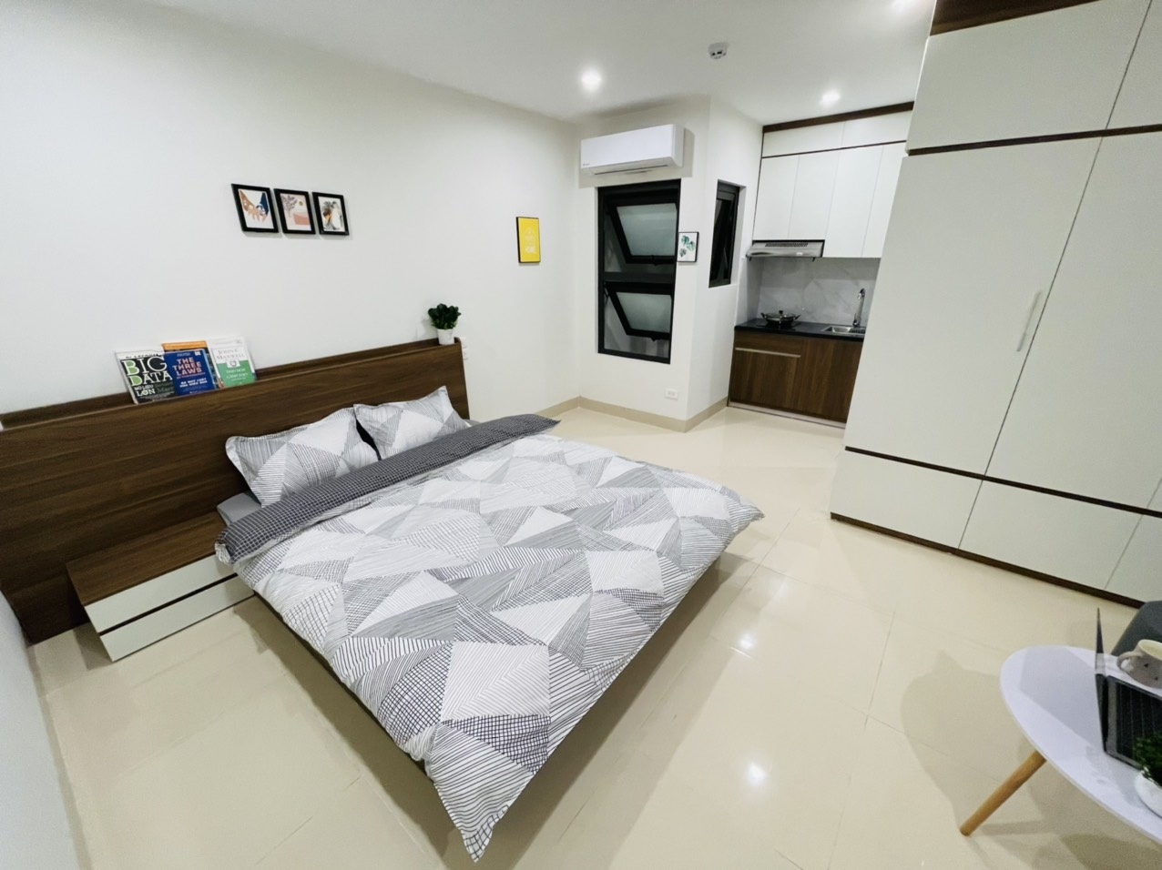 Phòng trọ Studio 25m2 tại Airstay Vũ Ngọc Phan - Đống Đa - Phòng ngủ