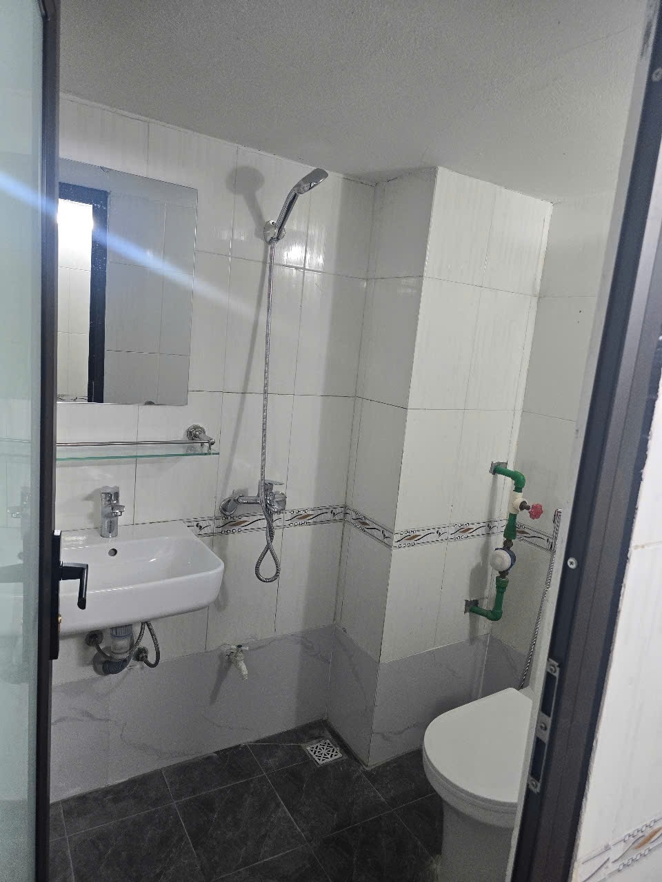 Phòng trọ Studio 25m2 tại BN Home Đỗ Đức Dục - Nam Từ Liêm - Phòng tắm