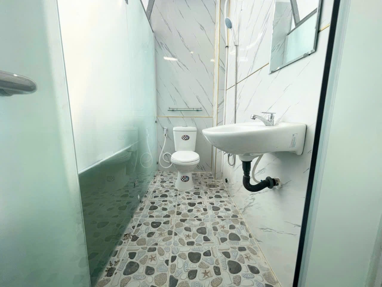 Phòng trọ 1 Phòng ngủ 25m2 tại Hannah House Nguyễn Văn Đậu - Bình Thạnh - Phòng tắm