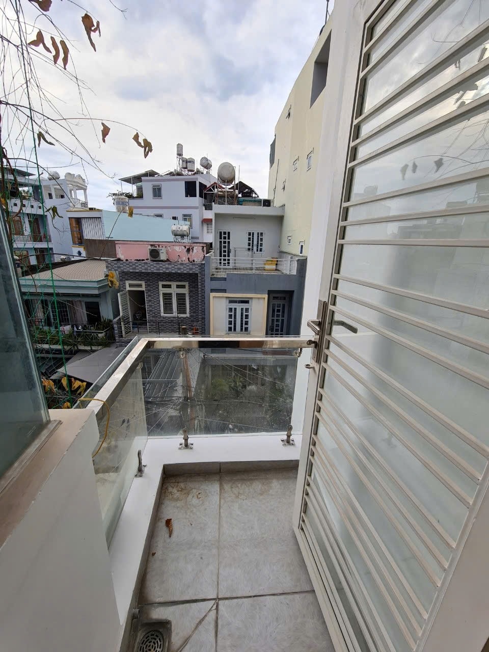 Phòng trọ Studio 30m2 tại Hannah House Nguyễn Văn Đậu - Bình Thạnh - Ban công