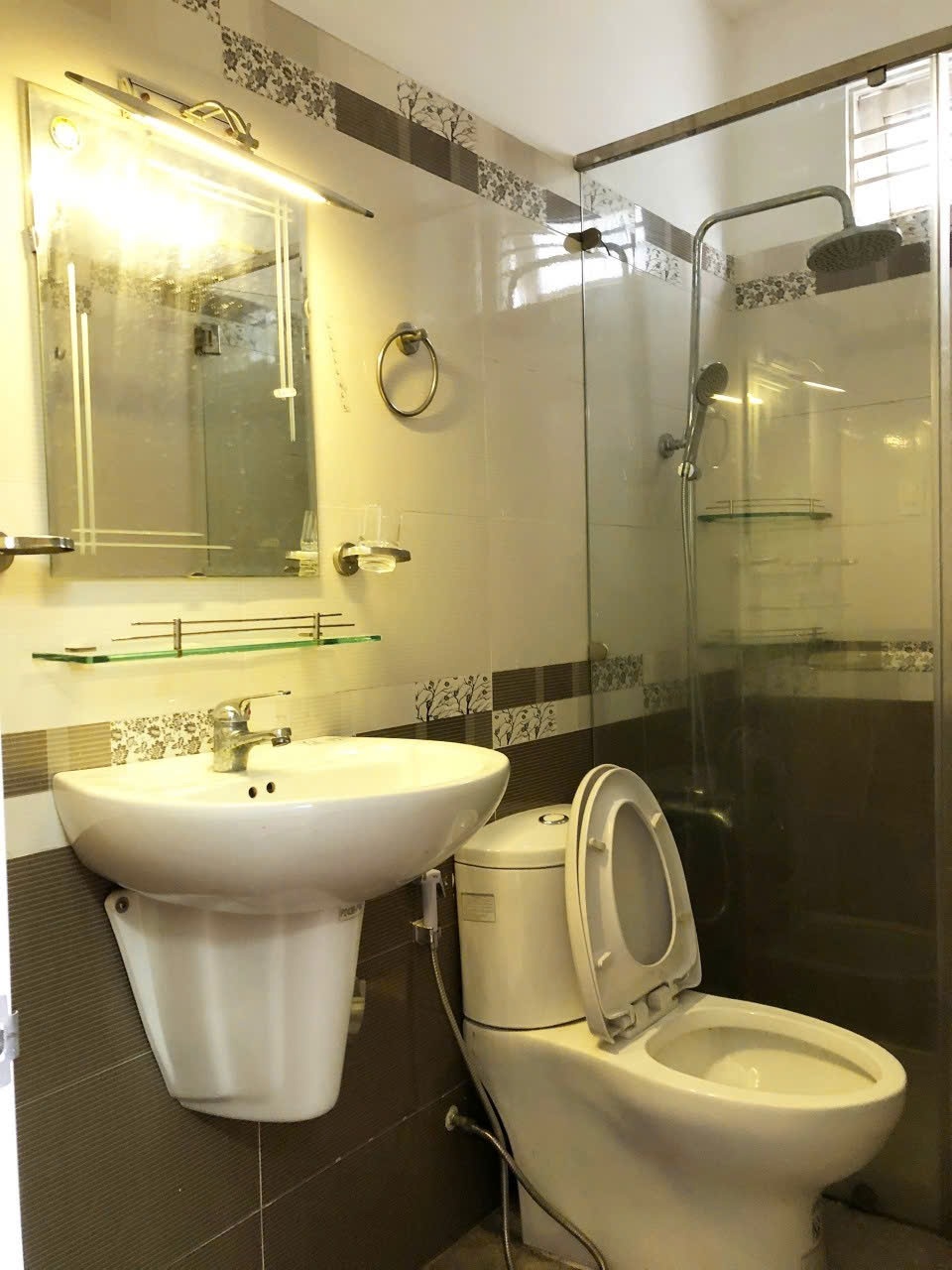 Phòng trọ Studio 30m2 tại Hannah House Nguyễn Văn Đậu - Bình Thạnh - Phòng tắm
