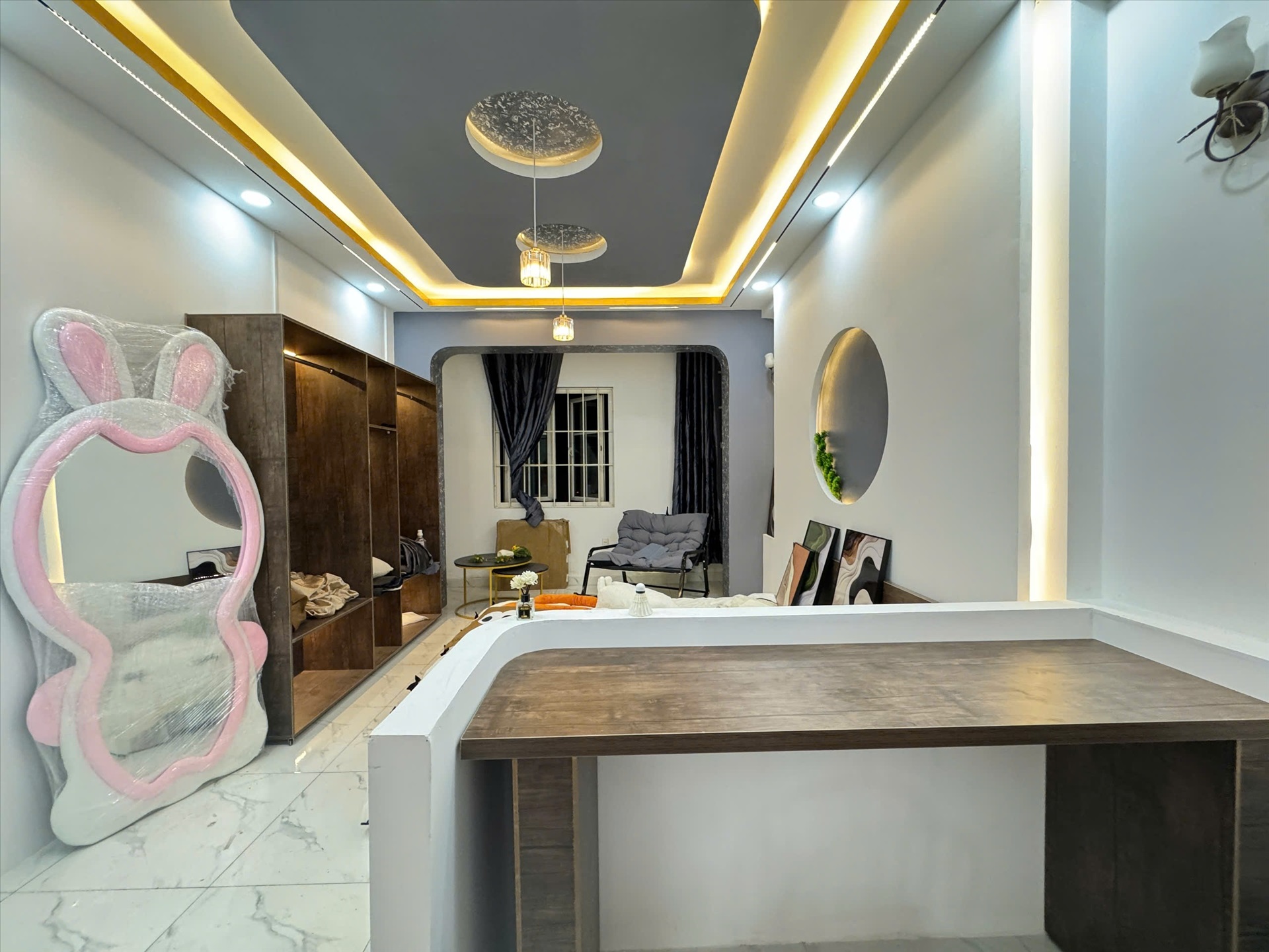 Phòng trọ 2 Phòng ngủ 50m2 tại Kinghome Văn Chung - Tân Bình - Phòng khách