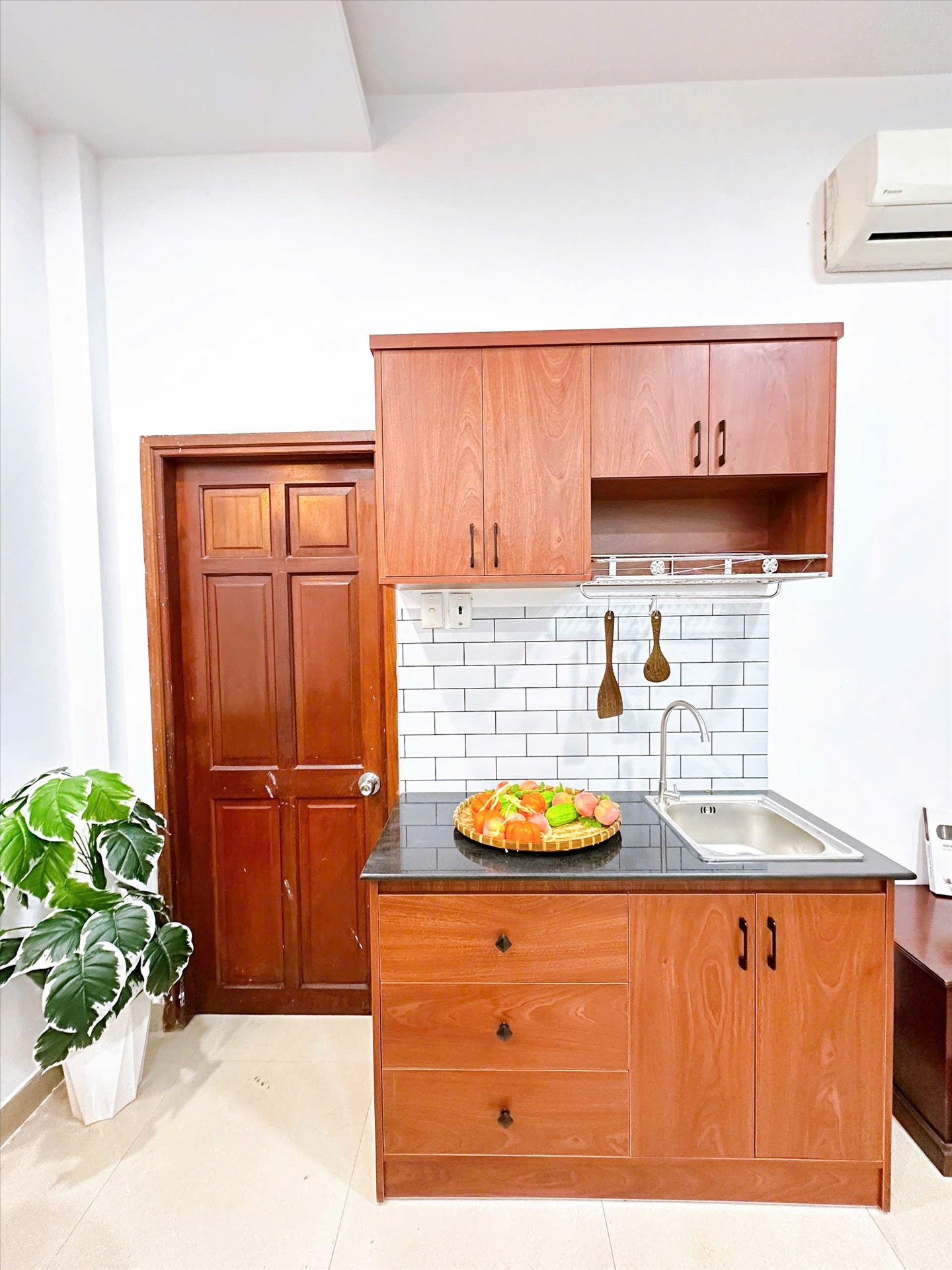 Phòng trọ Studio 25m2 tại Central House Thành Thái - Quận 10 - Phòng bếp