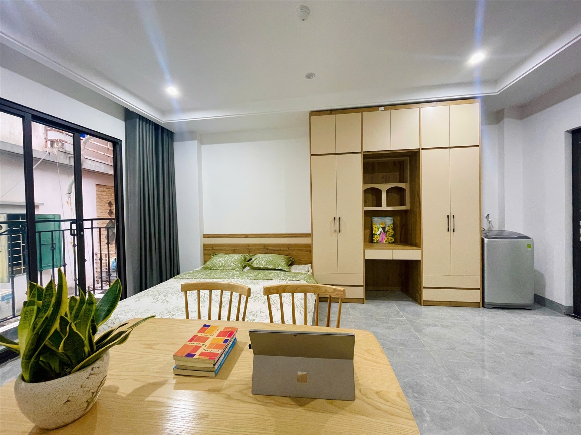 Phòng trọ Studio 33m2 tại KC Land Trung Kính - Cầu Giấy - Phòng ngủ