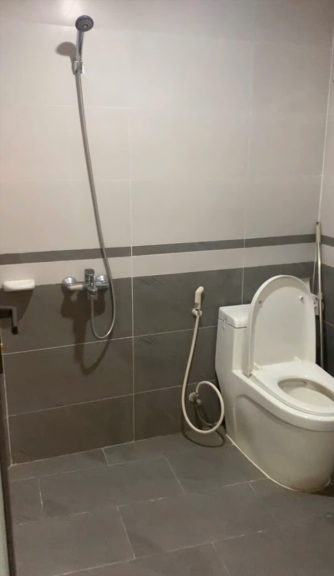 Phòng trọ Studio 25m2 tại BN Home Láng - Đống Đa - Phòng tắm
