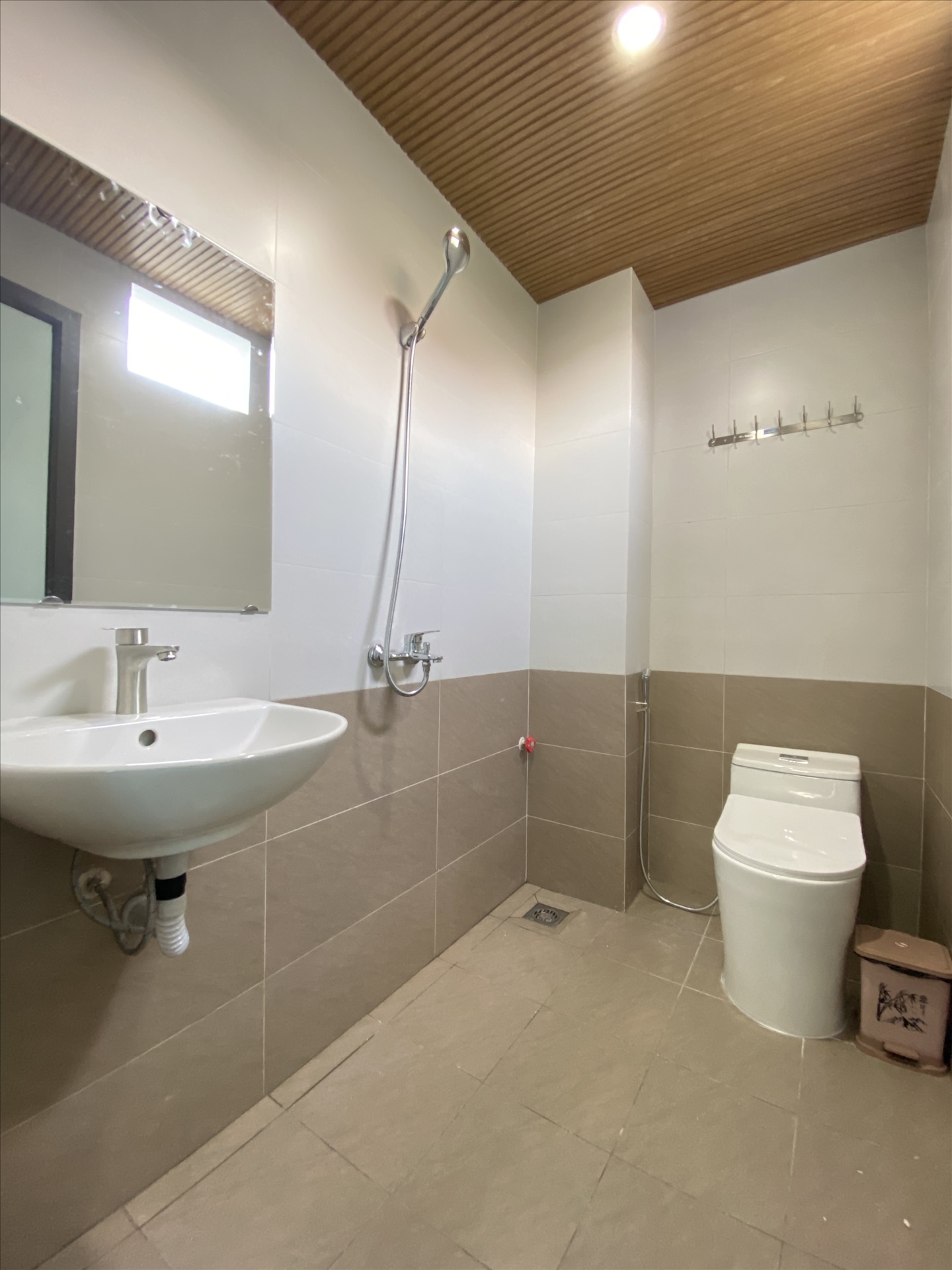 Phòng trọ 1 Phòng ngủ 35m2 tại 4PS Housing 1 Lạc Long Quân - Tây Hồ - Phòng tắm