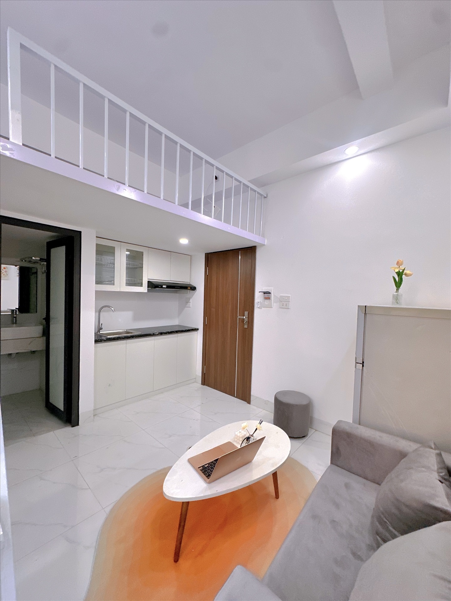 Phòng trọ Duplex 25m2 tại DreamHouse Vĩnh Phúc - Ba Đình - Phòng khách