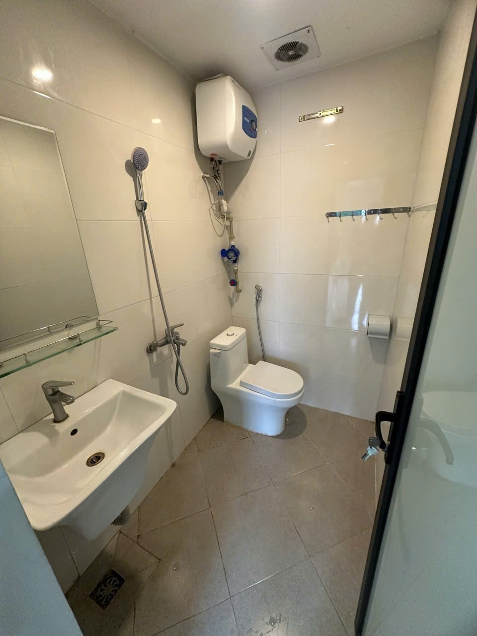 Phòng trọ Studio 25m2 tại TD Housing Chính Kinh - Thanh Xuân - Phòng tắm
