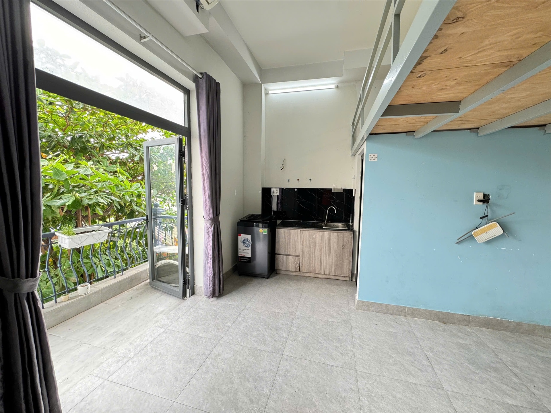 Phòng trọ Duplex 30m2 tại ACHome Tân Hương - Tân Phú - Phòng khách