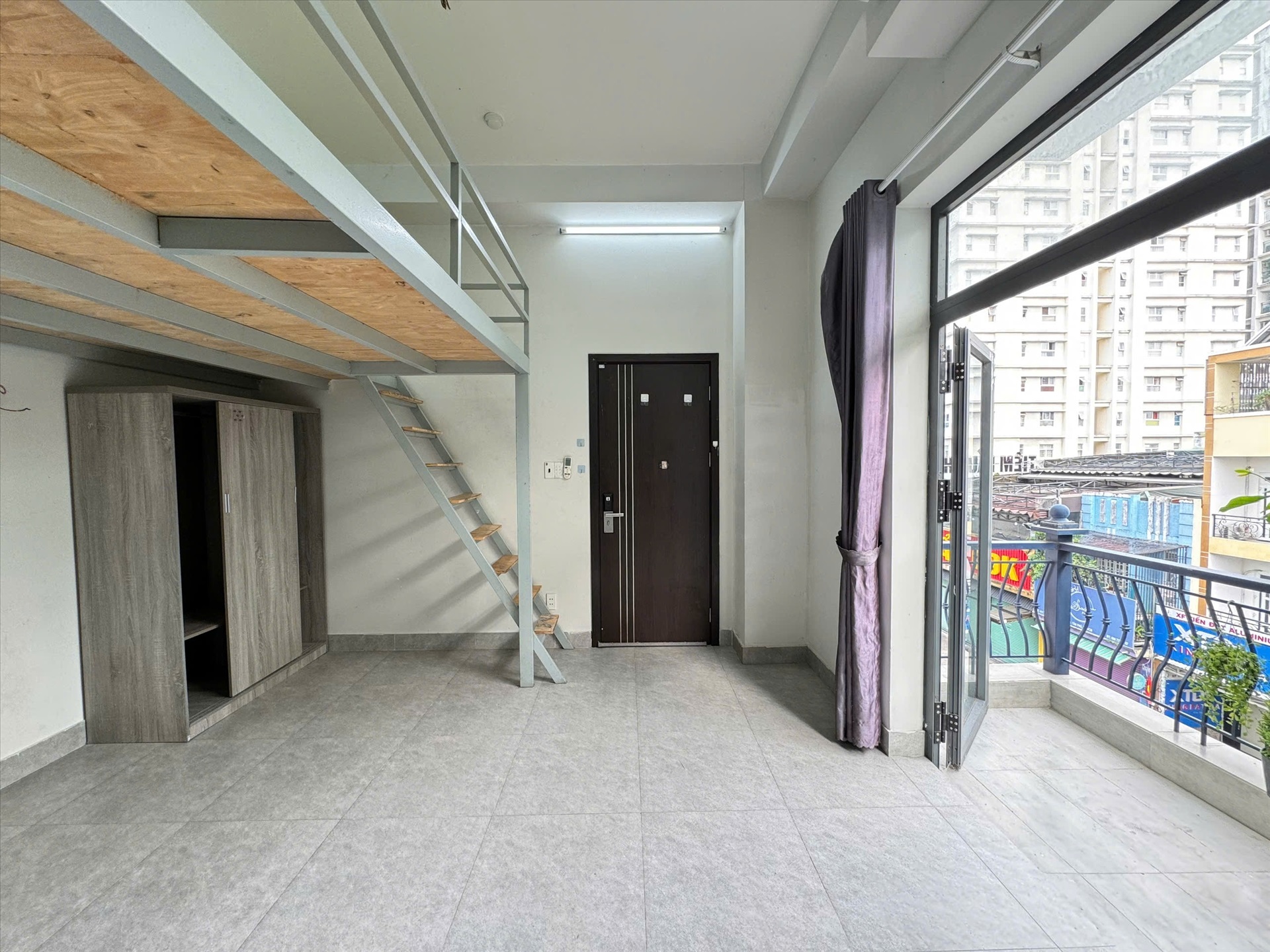 Phòng trọ Duplex 30m2 tại ACHome Tân Hương - Tân Phú - Phòng khách