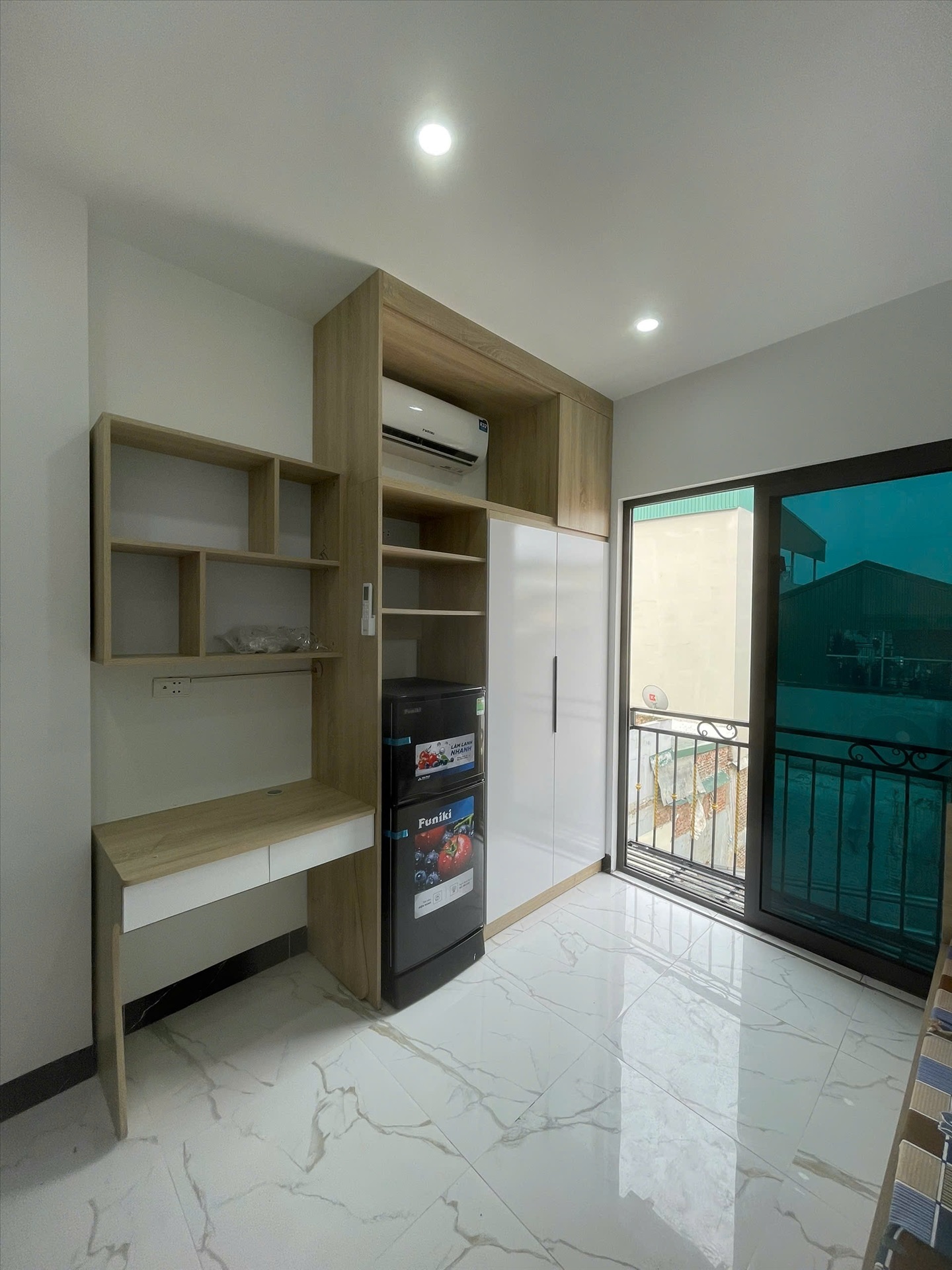 Phòng trọ HM House Định Công Thượng - Hoàng Mai - Phòng (*)