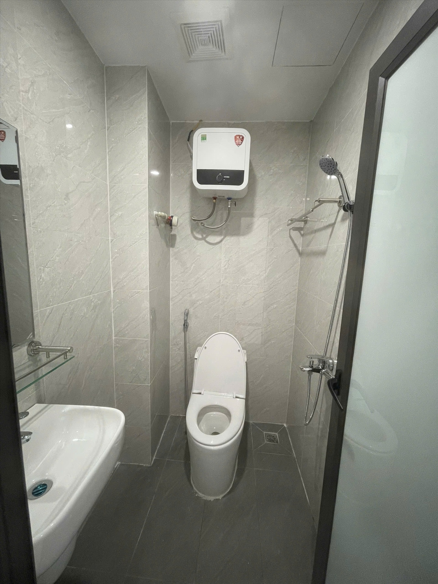 Phòng trọ Duplex 30m2 tại HM House Định Công Hạ - Hoàng Mai - Phòng tắm
