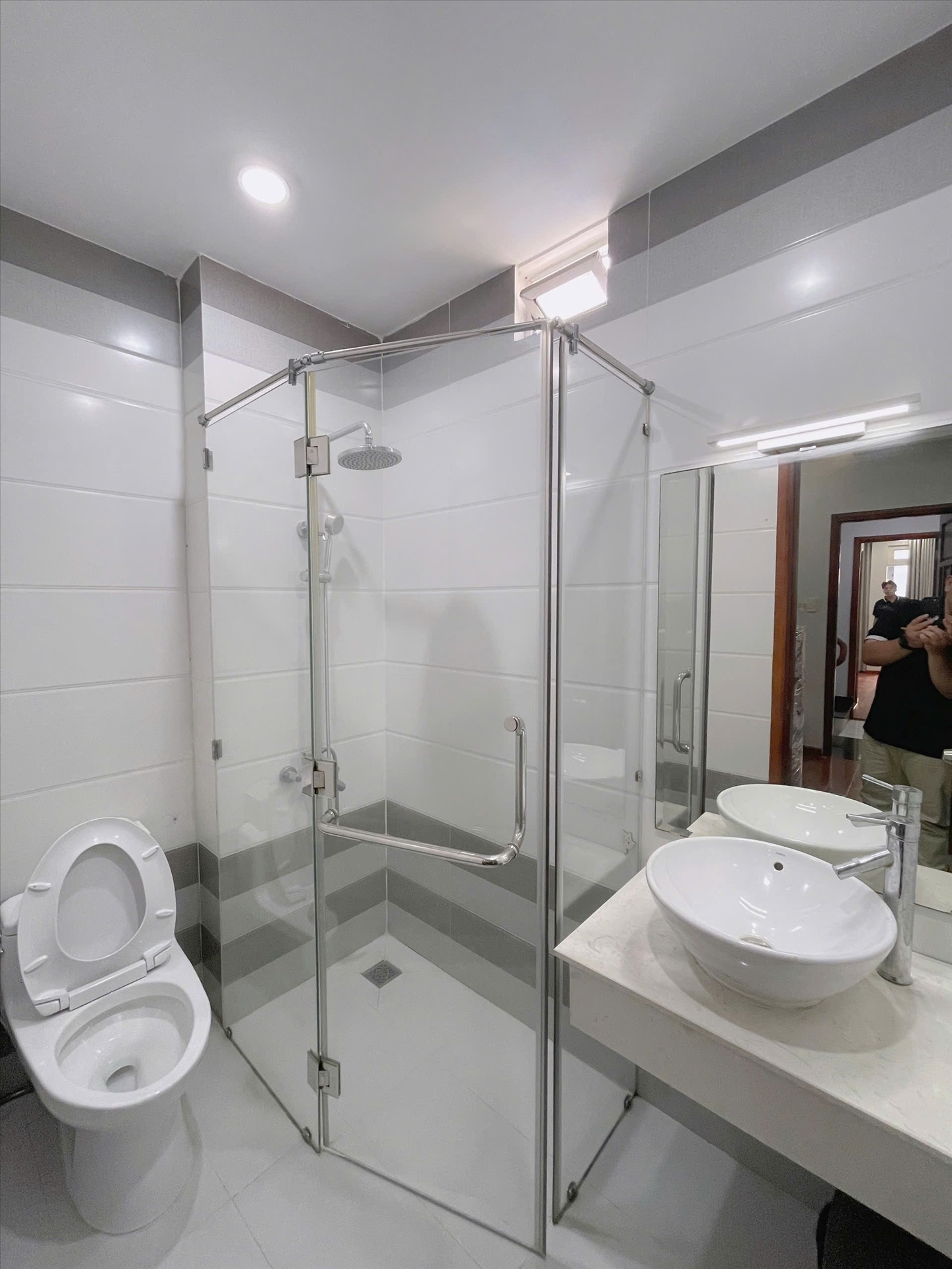 Phòng trọ Studio 20m2 tại ĐT House Phan Đăng Lưu - Phú Nhuận - Phòng tắm