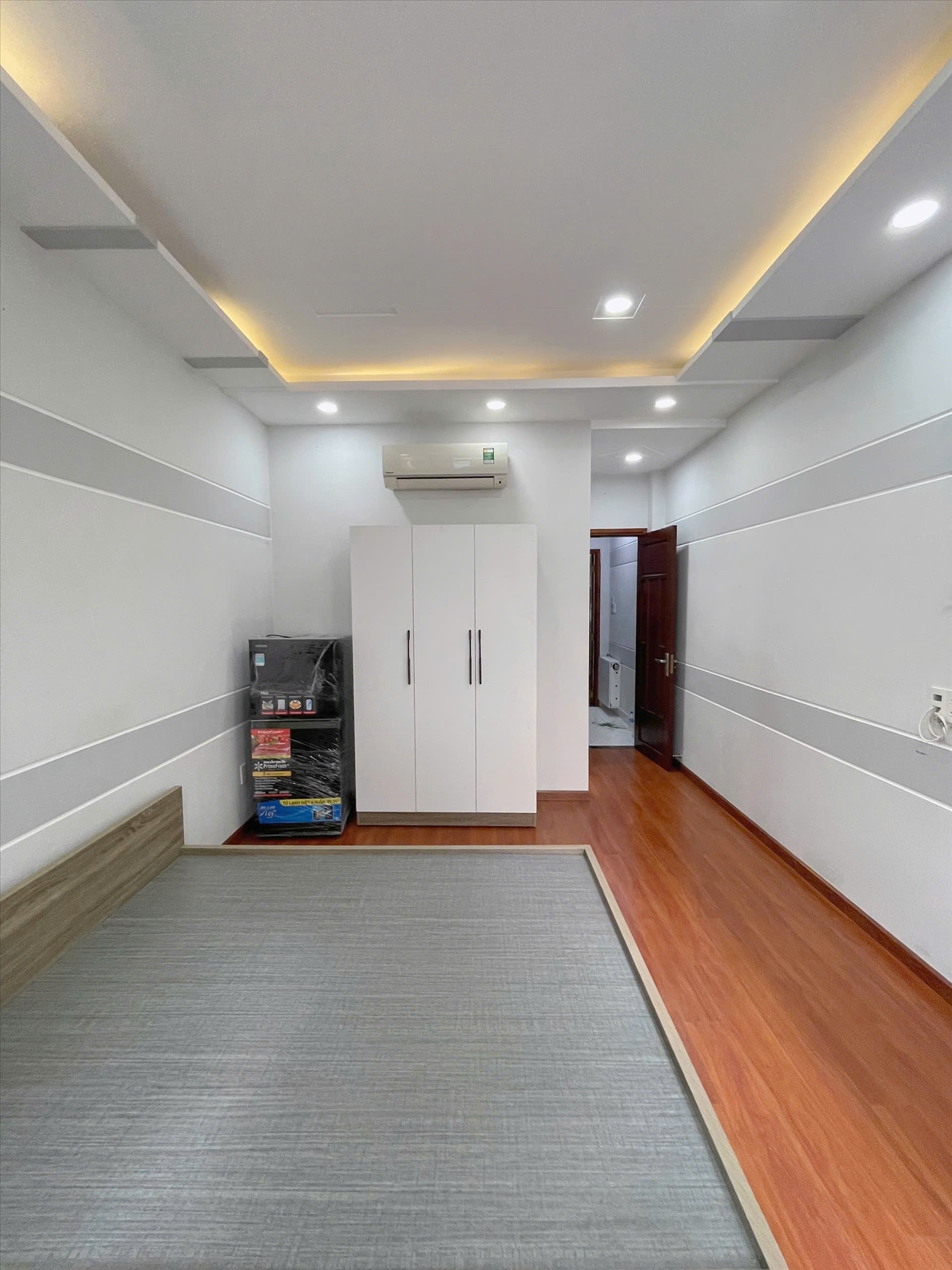 Phòng trọ ĐT House Phan Đăng Lưu - Phú Nhuận - Phòng (*)