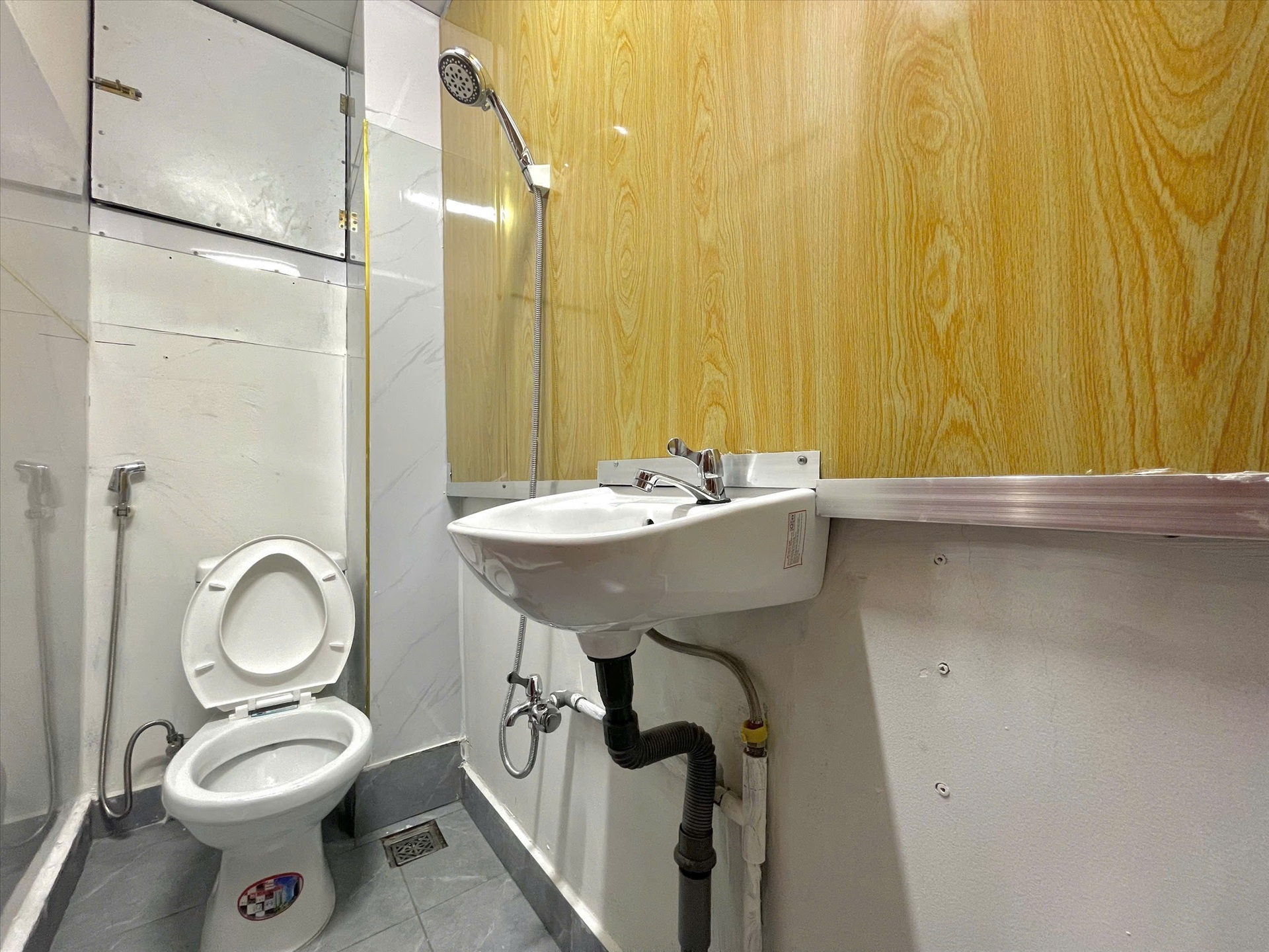 Phòng trọ 1 Phòng ngủ 35m2 tại TTS Home Nguyễn Văn Cừ - Quận 5 - Phòng tắm