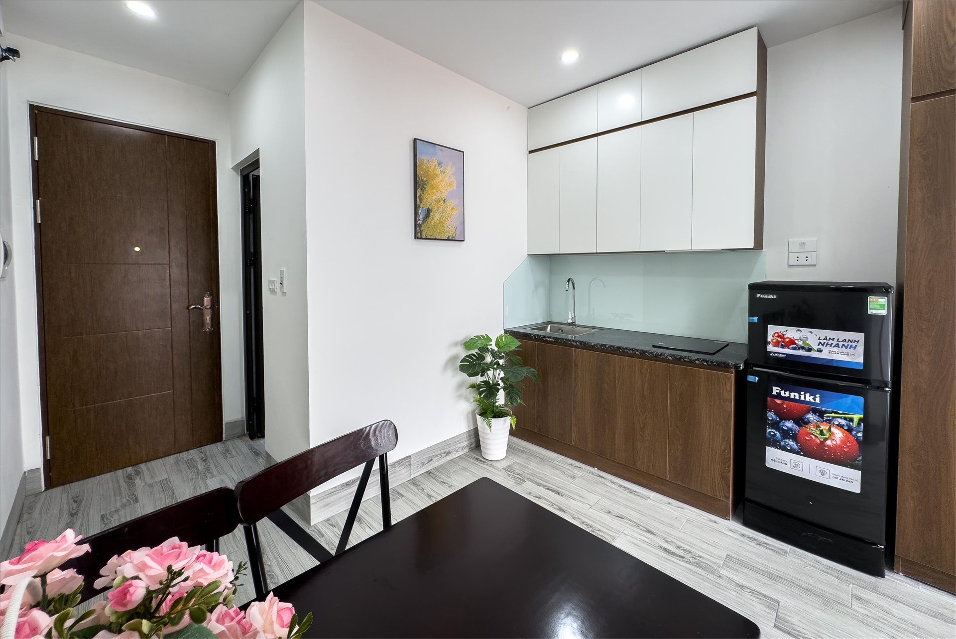 Phòng trọ RenHouse An Dương Vương 2 - Tây Hồ - Phòng (*)