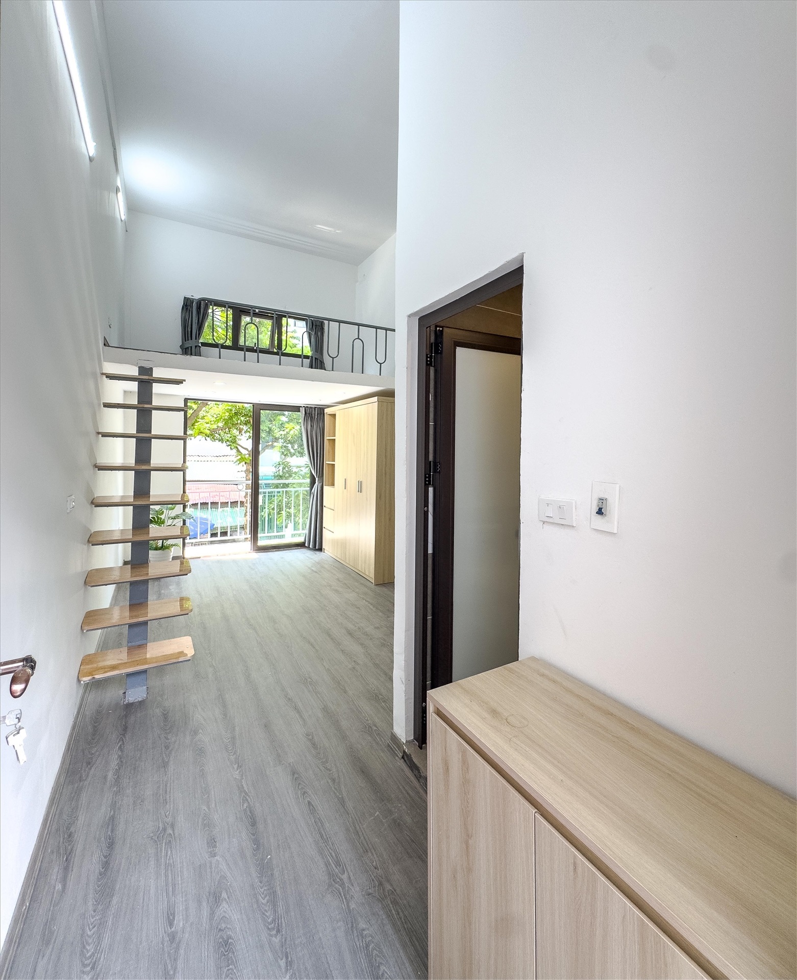 Phòng trọ RenHouse Phú Xá - Tây Hồ - Phòng (*)